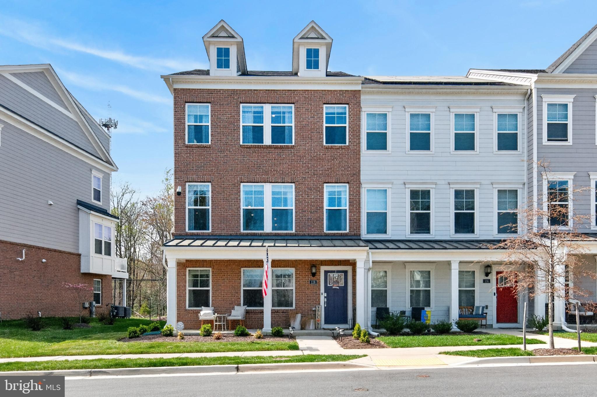 118 TREBLIS WAY
