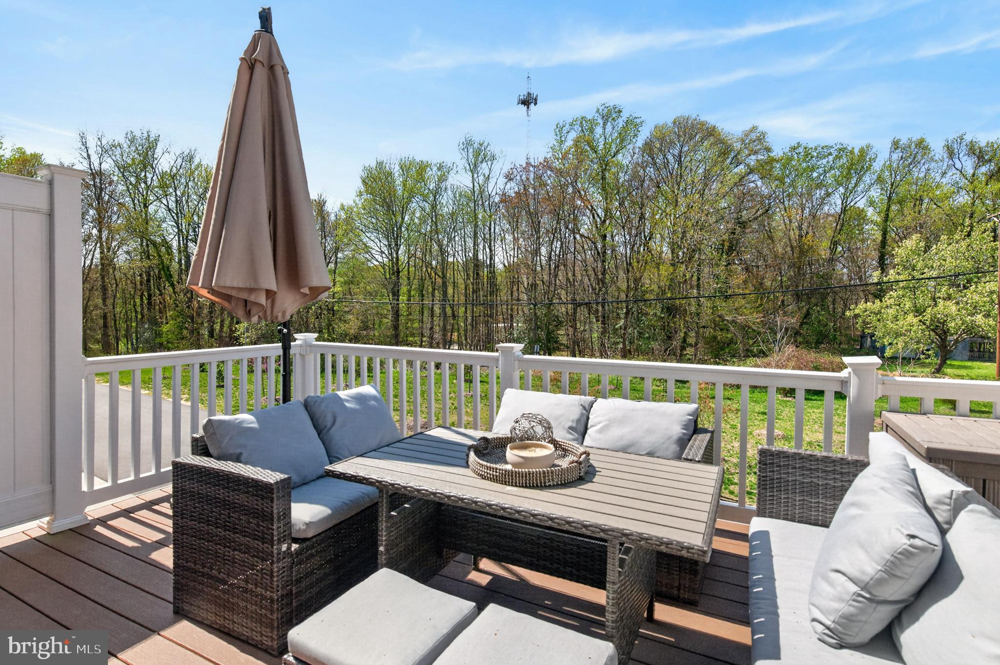 118 TREBLIS WAY