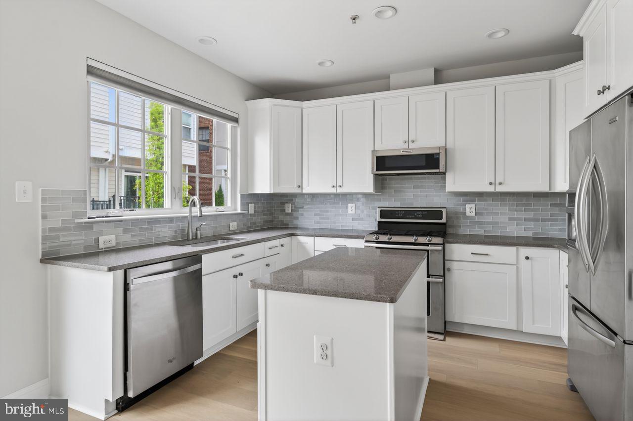 89 SOUTHGATE AVENUE