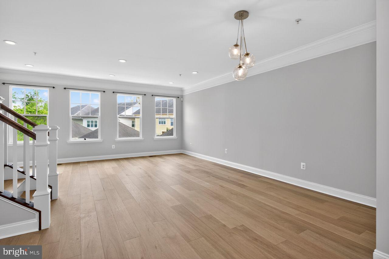 89 SOUTHGATE AVENUE