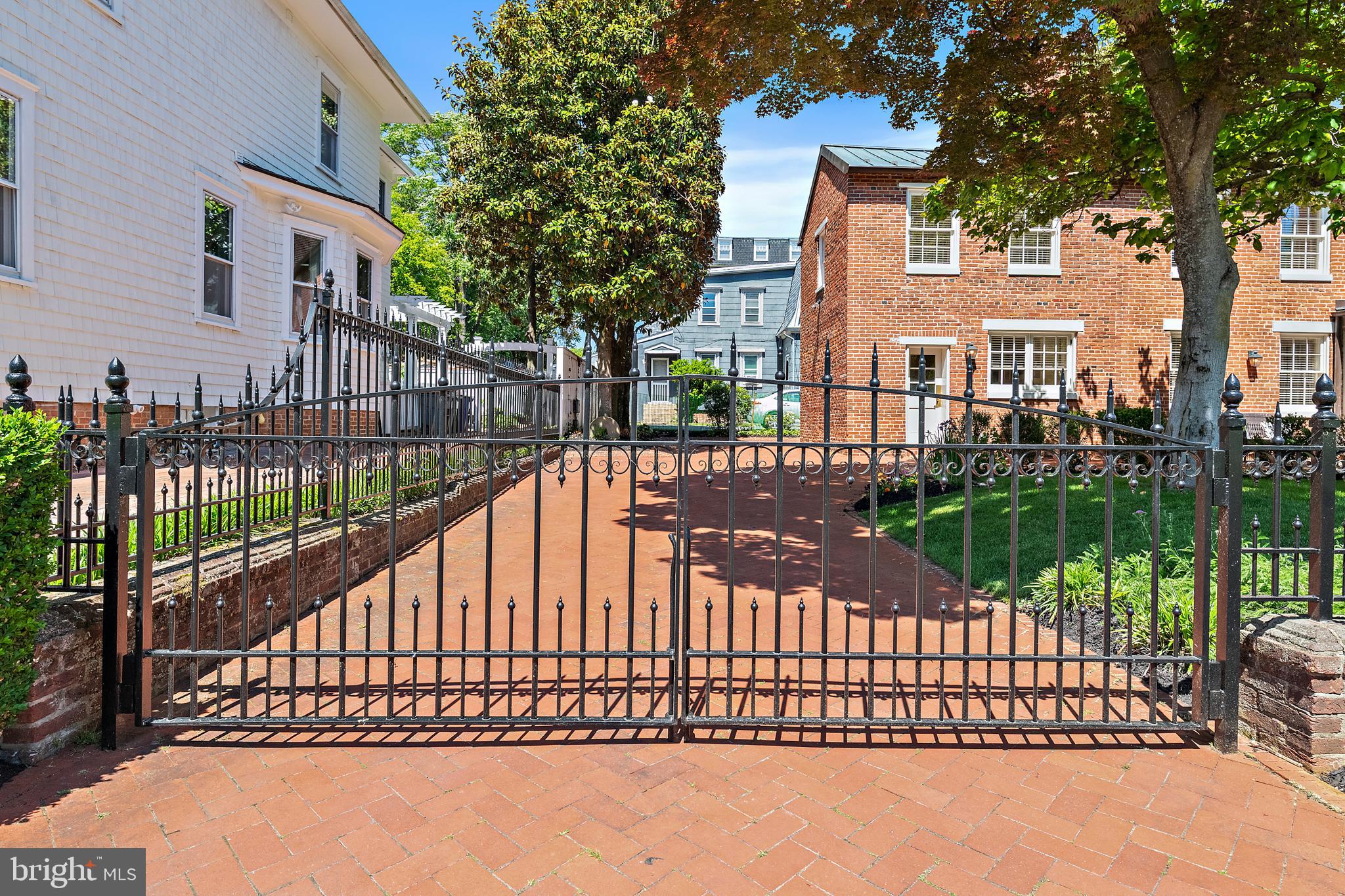 16 MARYLAND AVENUE