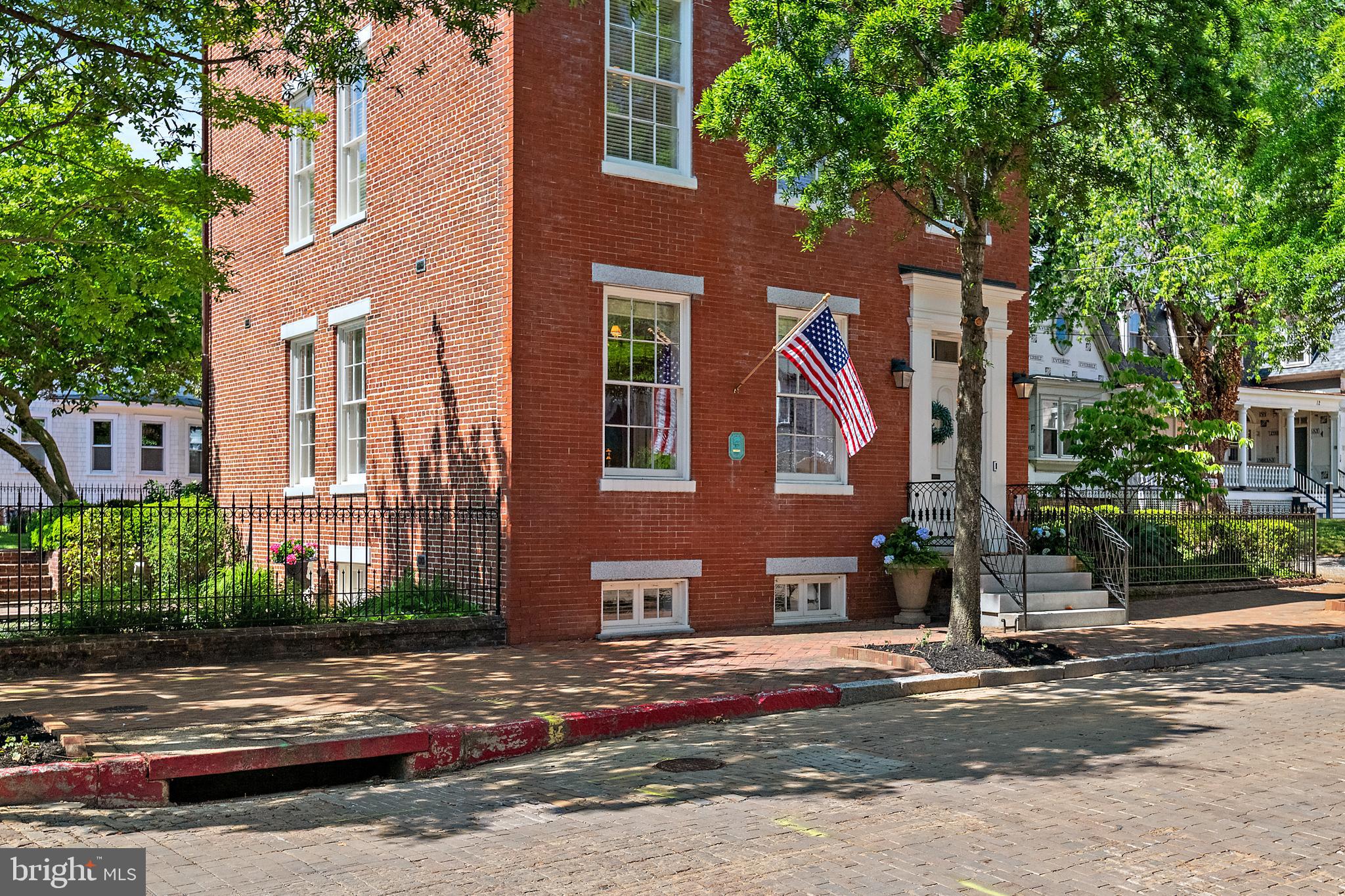 16 MARYLAND AVENUE