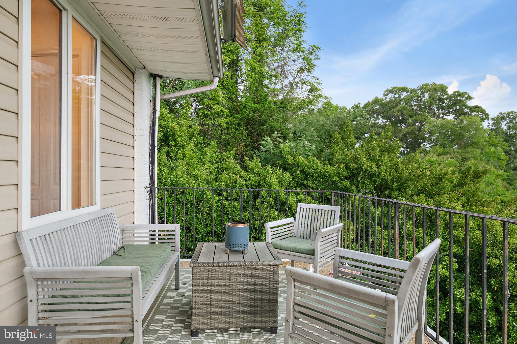1210 SEVERNVIEW DRIVE