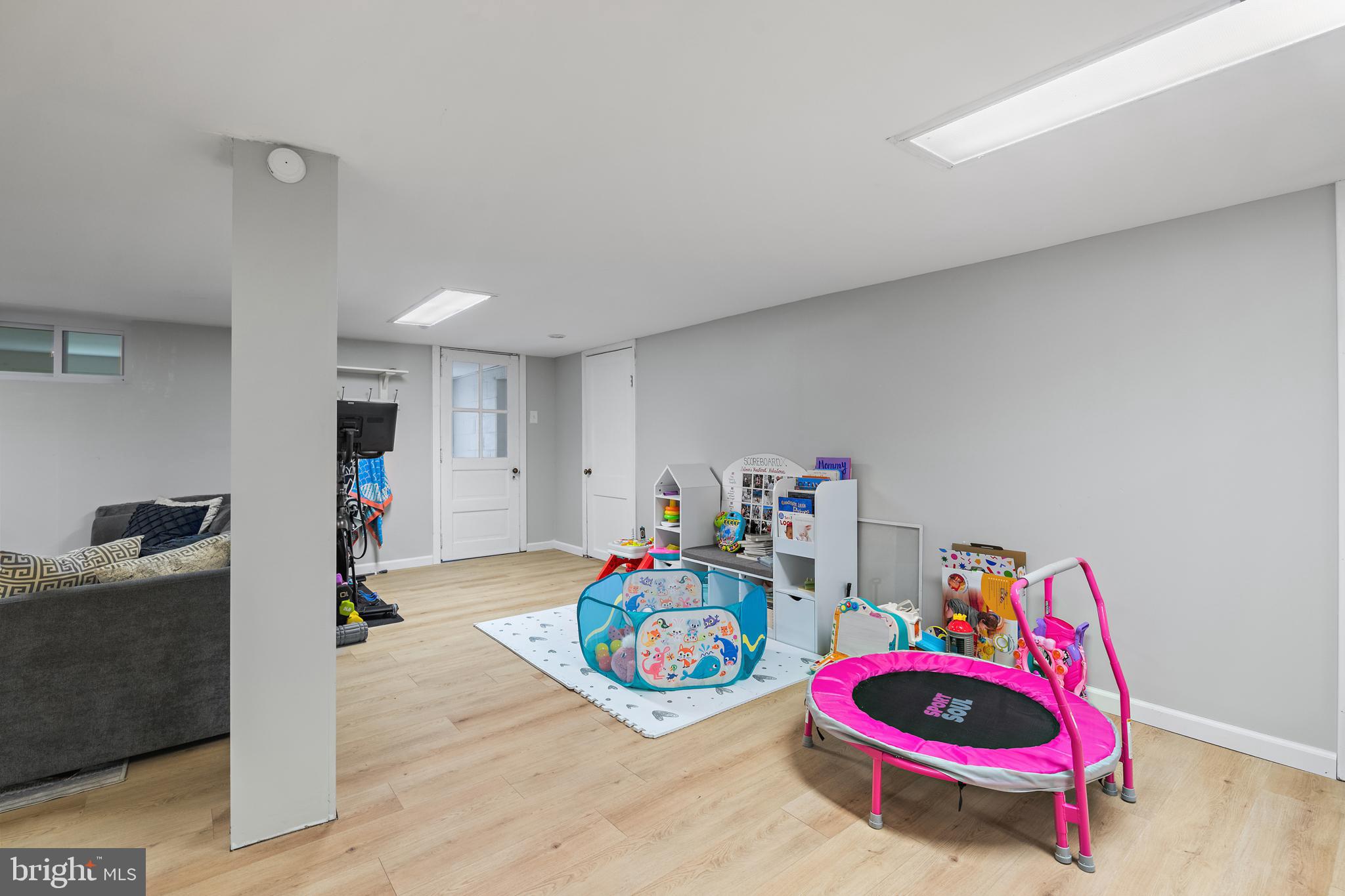 1210 SEVERNVIEW DRIVE