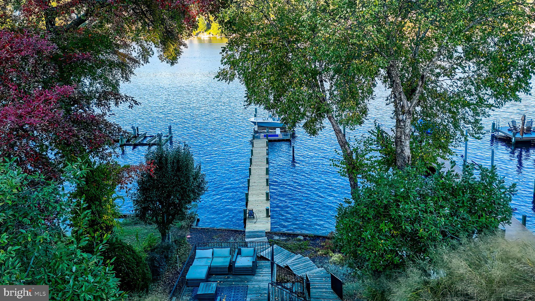 1210 SEVERNVIEW DRIVE
