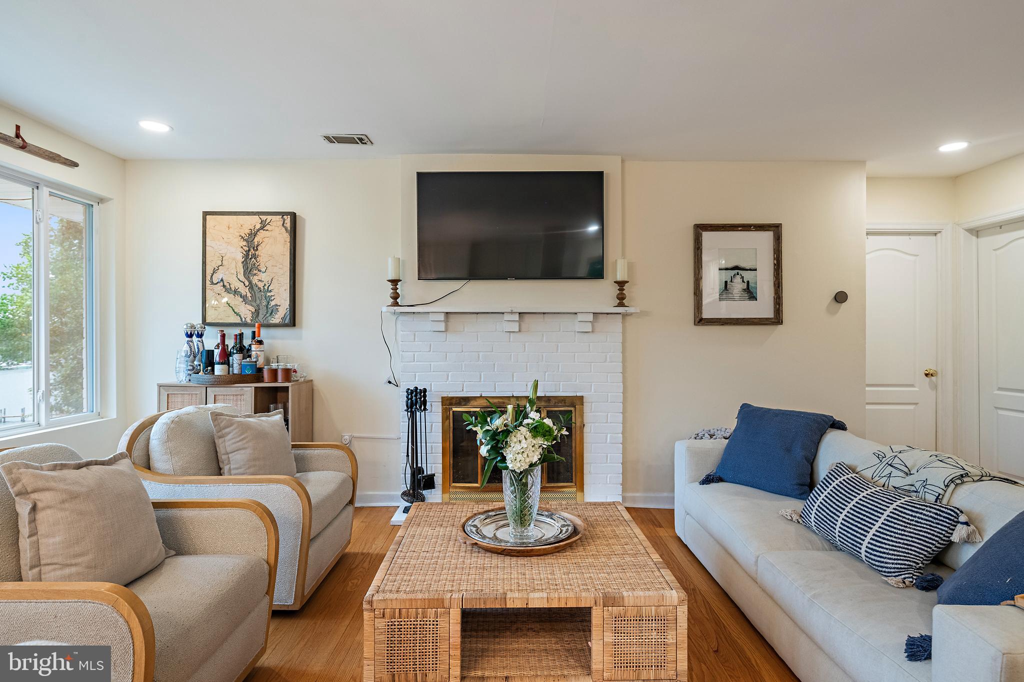 1210 SEVERNVIEW DRIVE