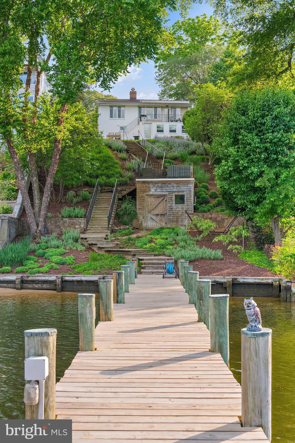 1210 SEVERNVIEW DRIVE