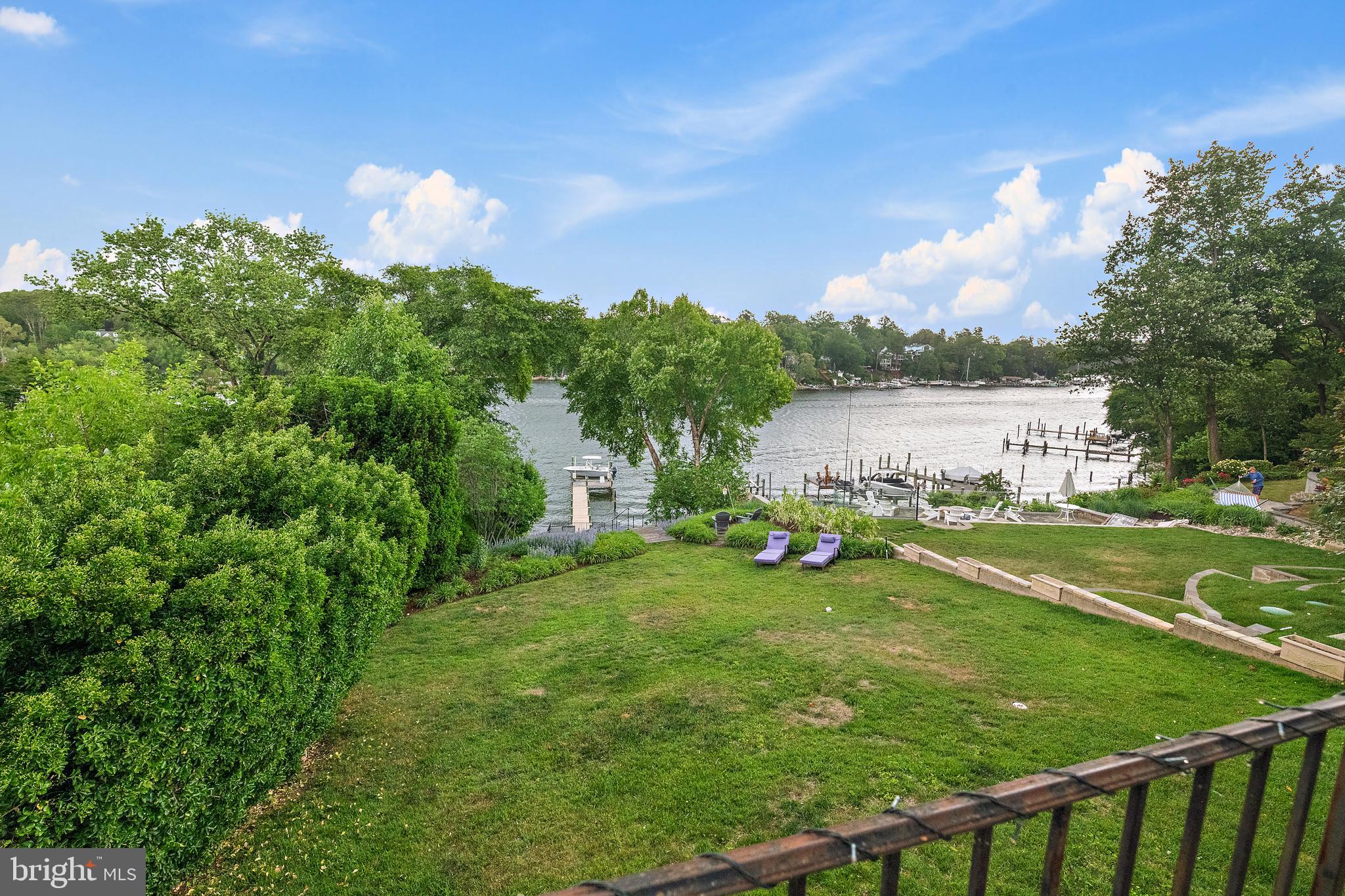 1210 SEVERNVIEW DRIVE