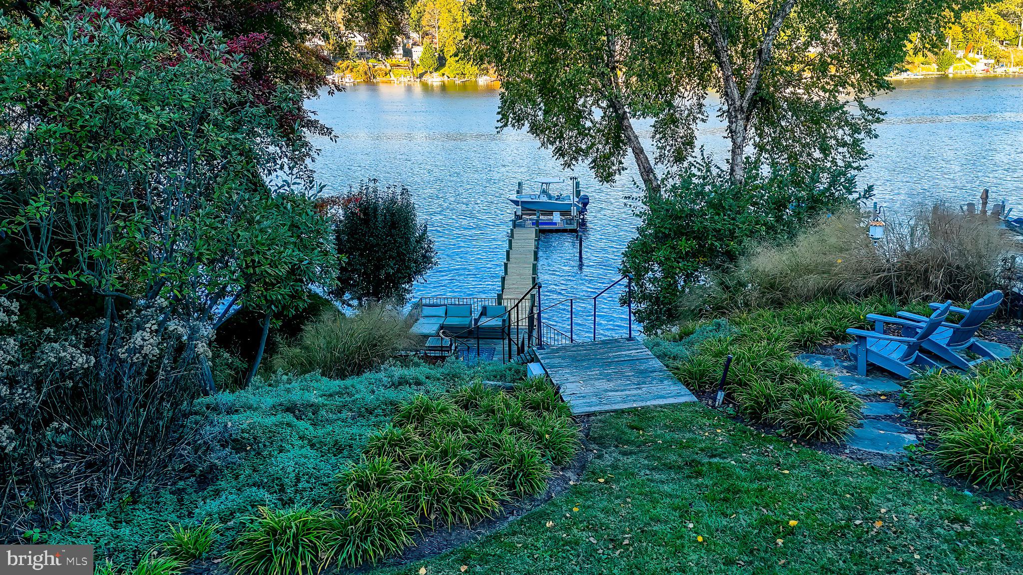 1210 SEVERNVIEW DRIVE