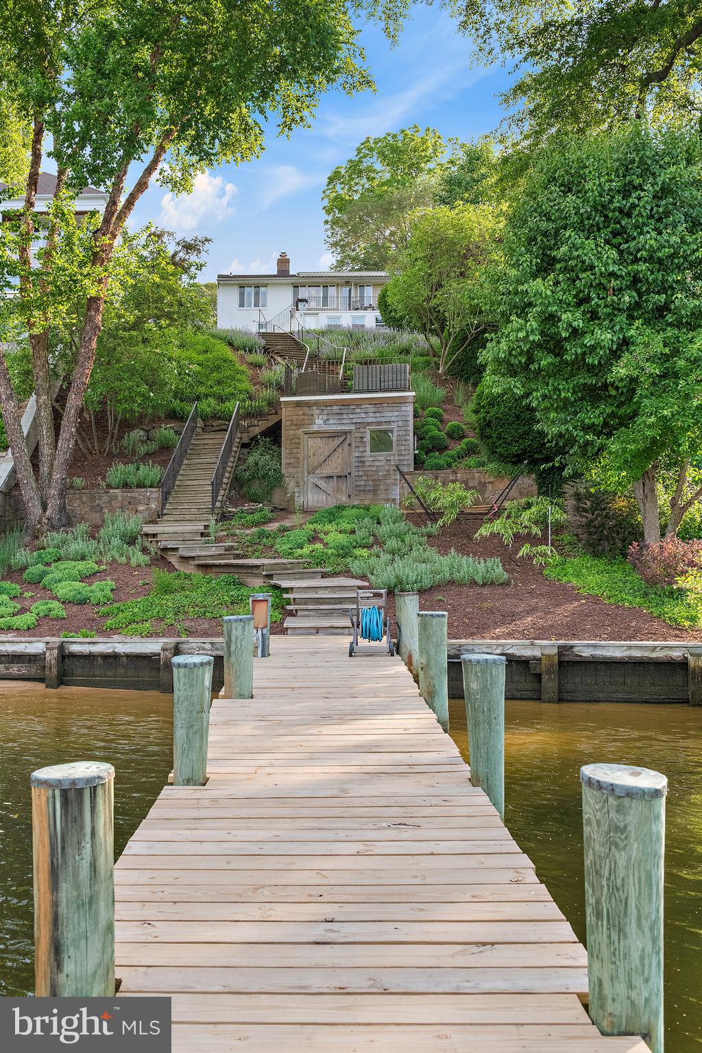 1210 SEVERNVIEW DRIVE