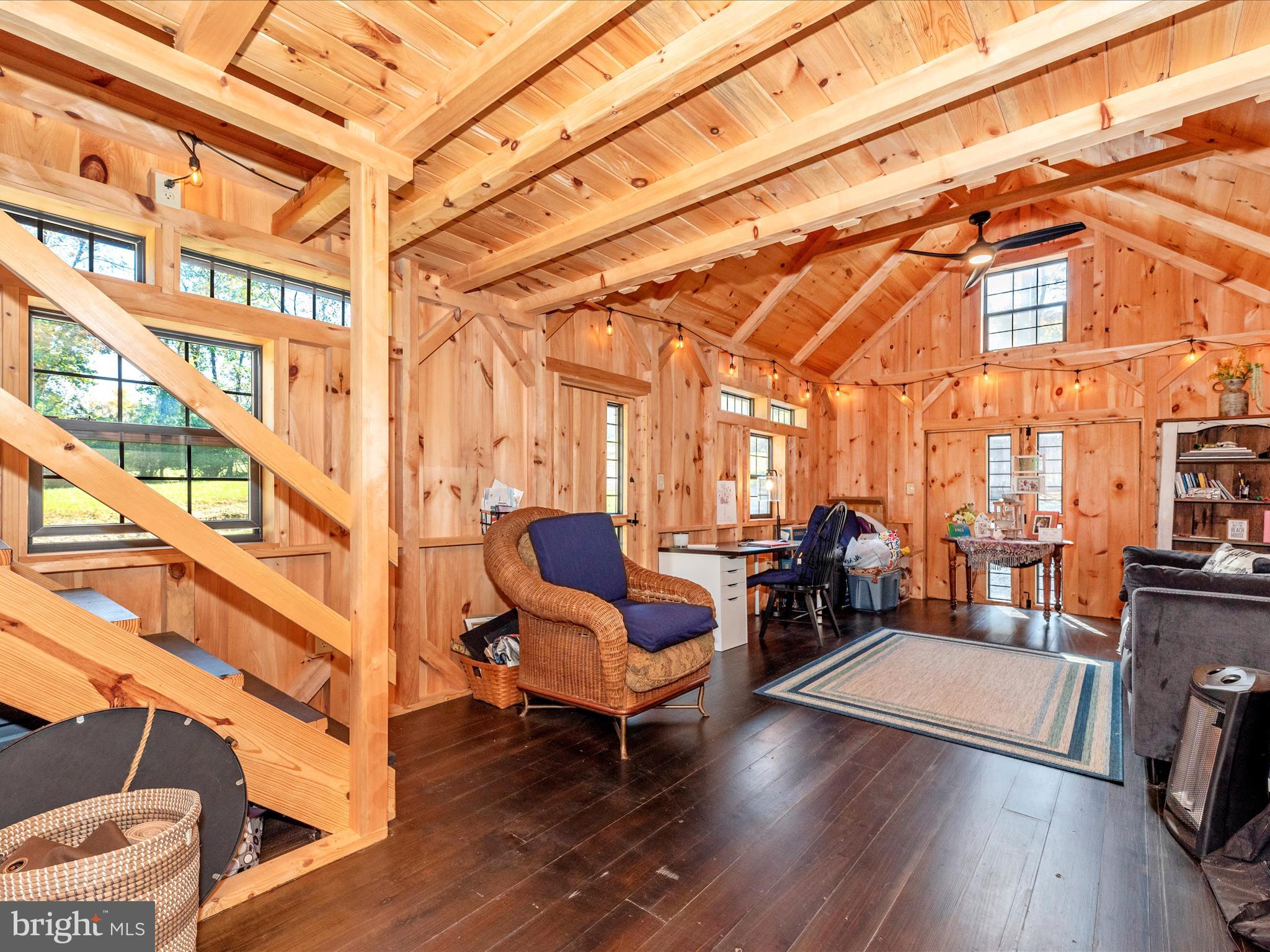 7819 FRIENDS CREEK ROAD