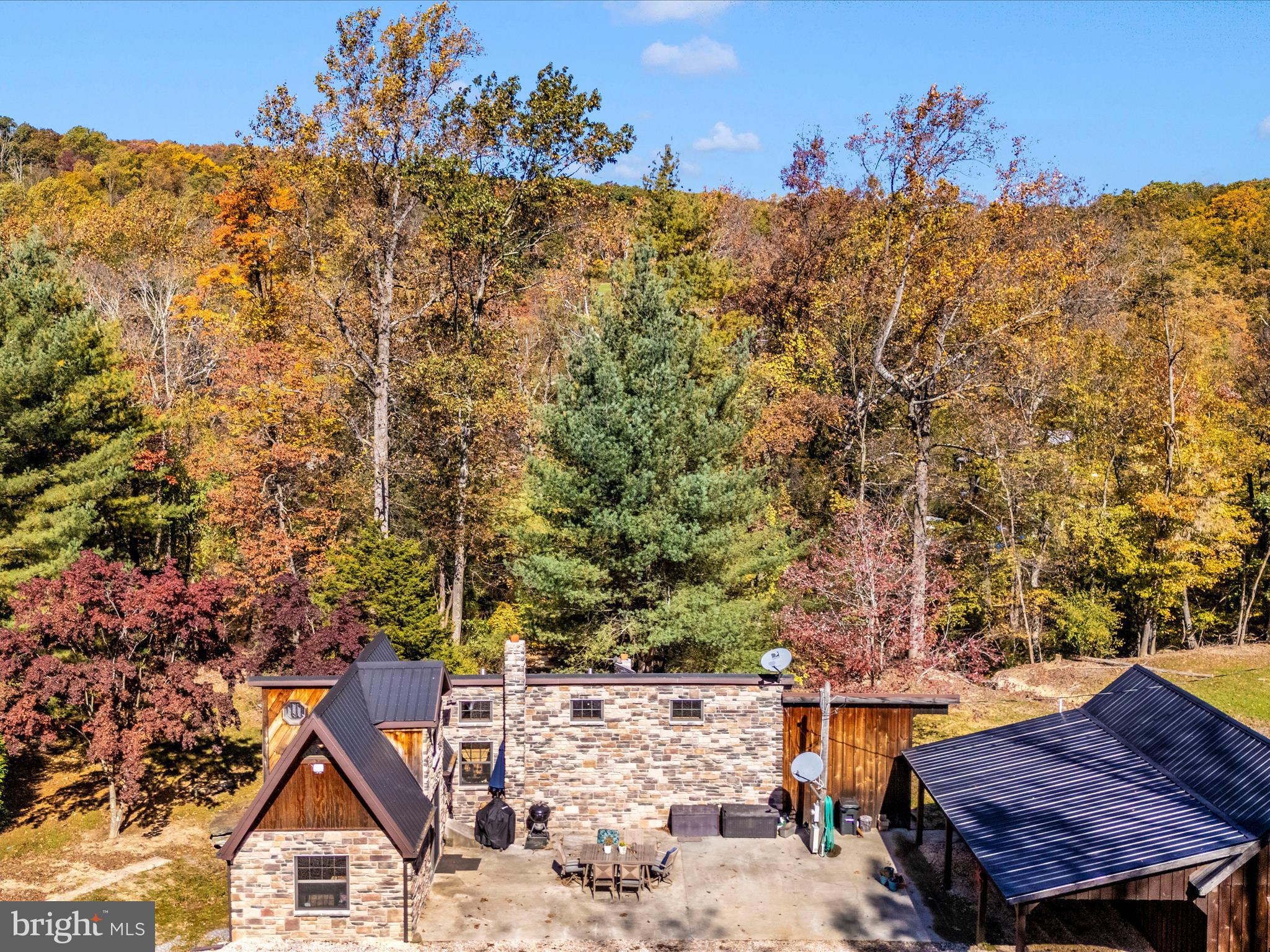 7819 FRIENDS CREEK ROAD