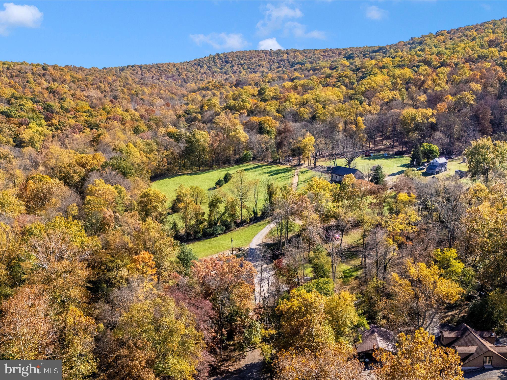 7819 FRIENDS CREEK ROAD