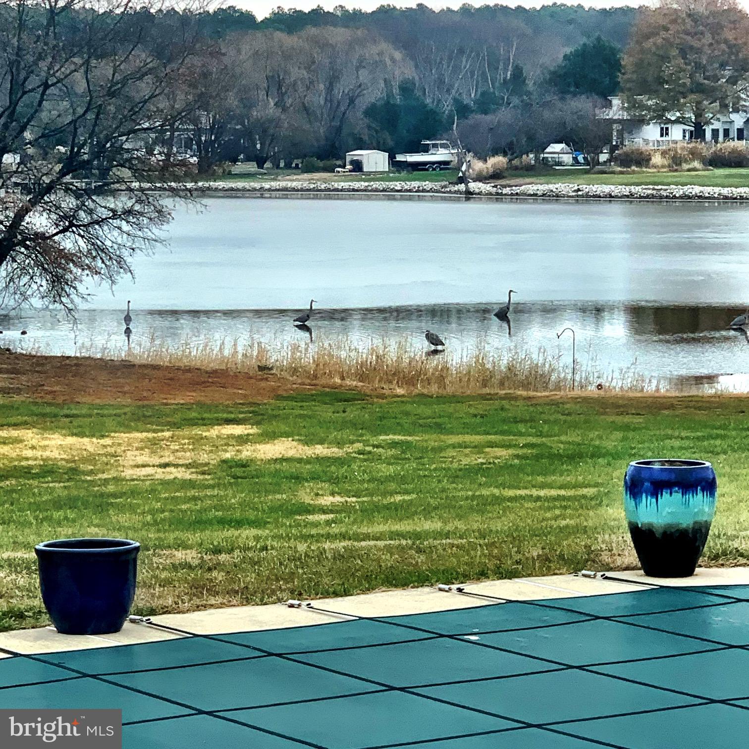 321 S LAKE DRIVE