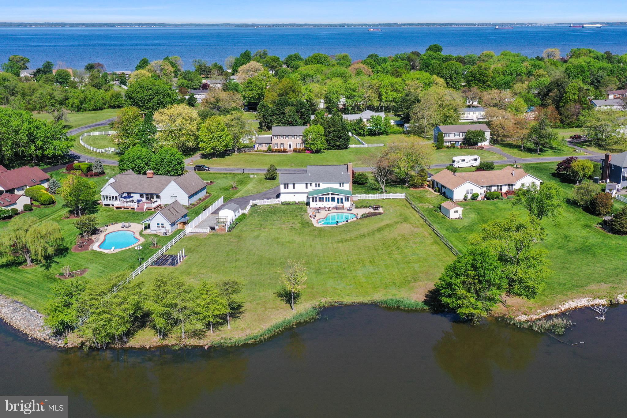 321 S LAKE DRIVE