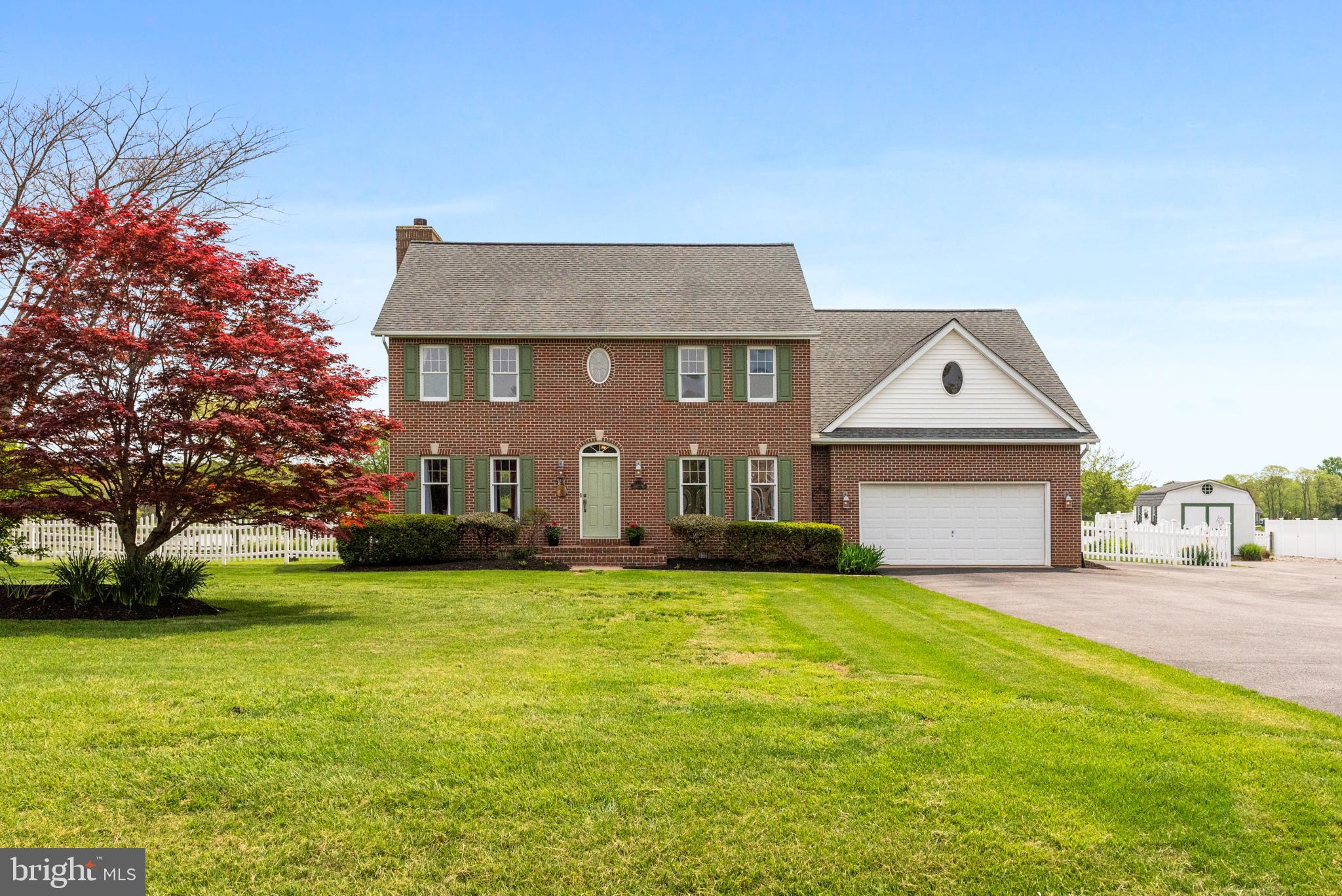 321 S LAKE DRIVE
