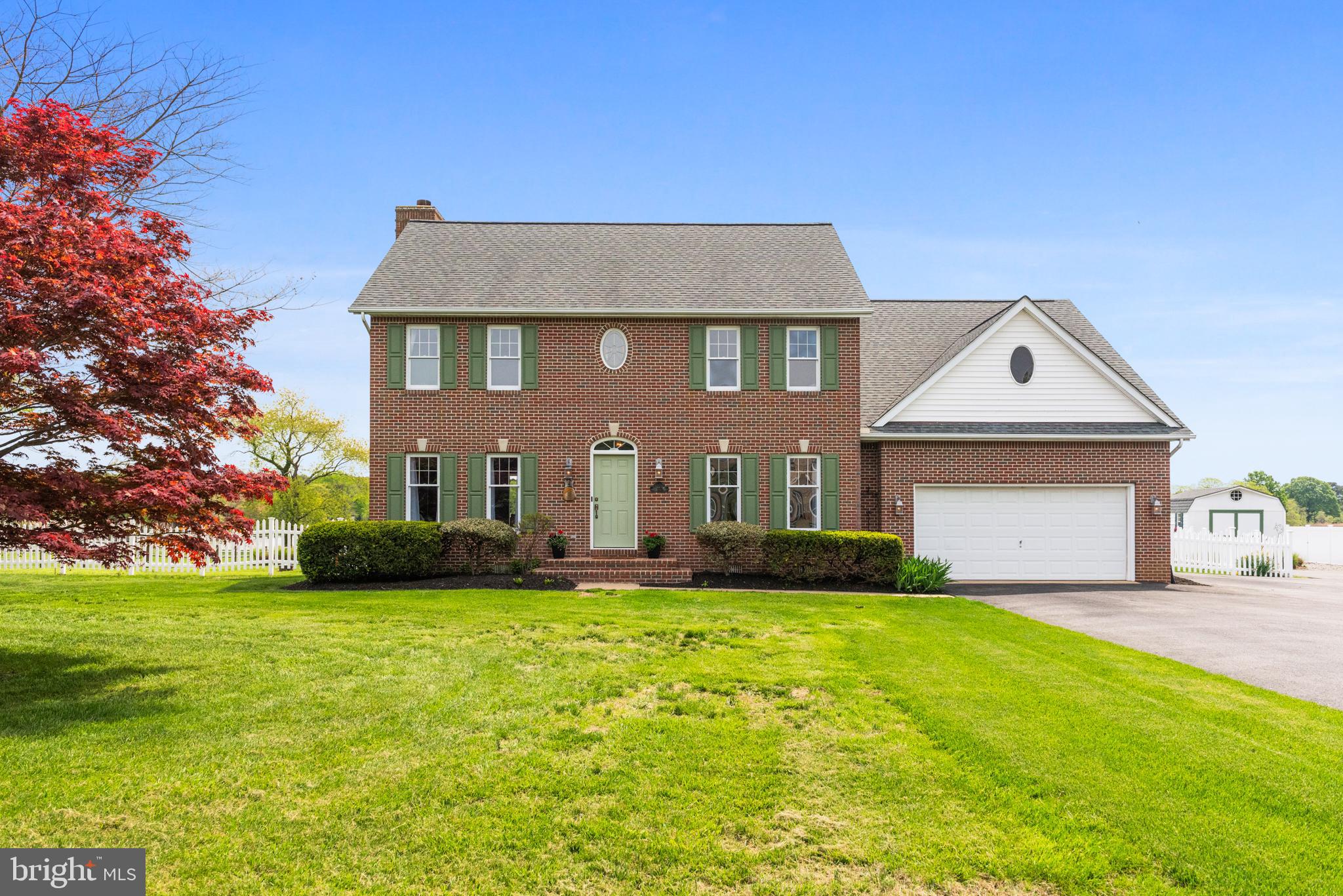 321 S LAKE DRIVE