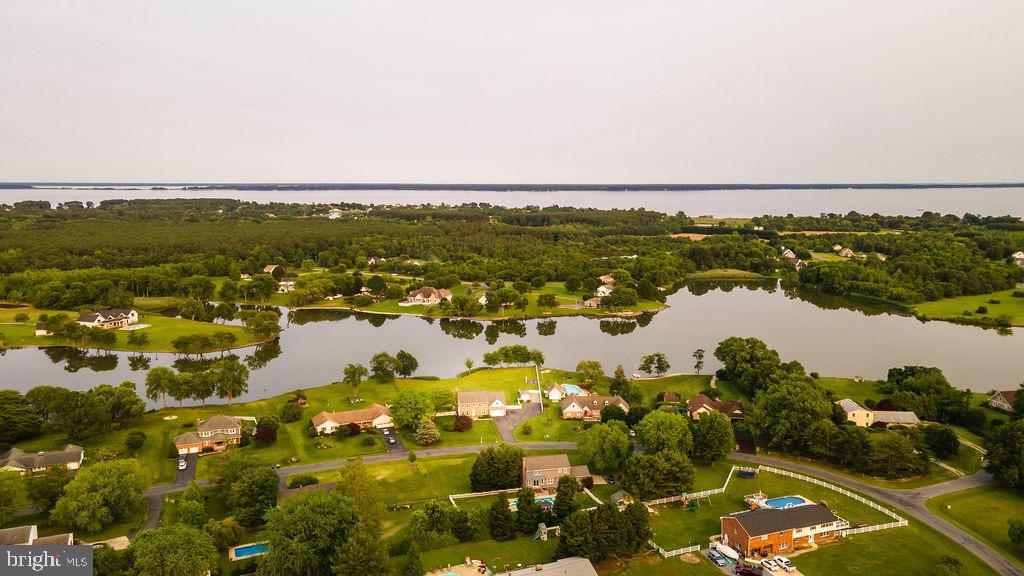321 S LAKE DRIVE
