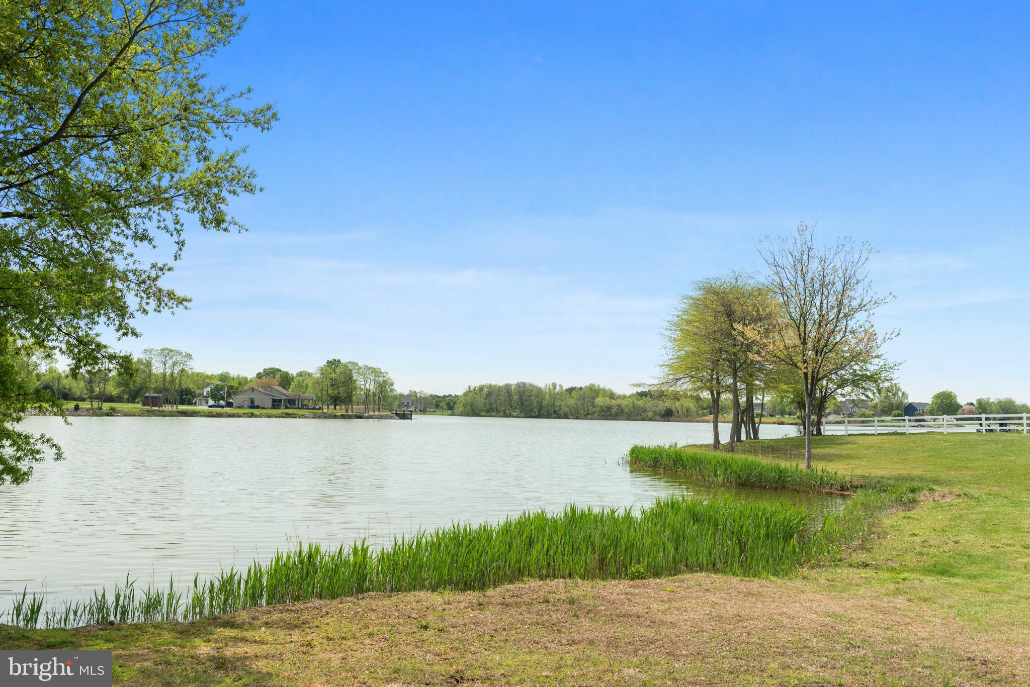 321 S LAKE DRIVE
