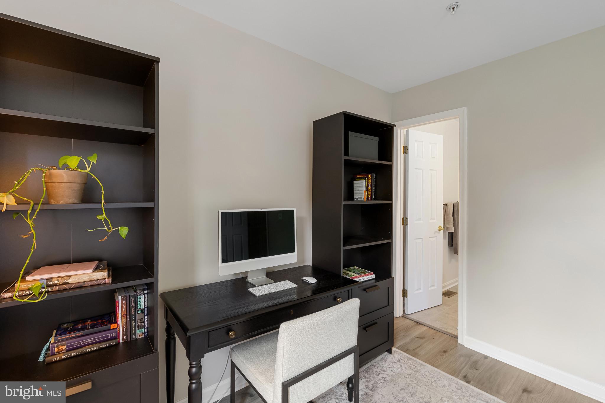 116 CREEKSIDE COMMONS COURT
