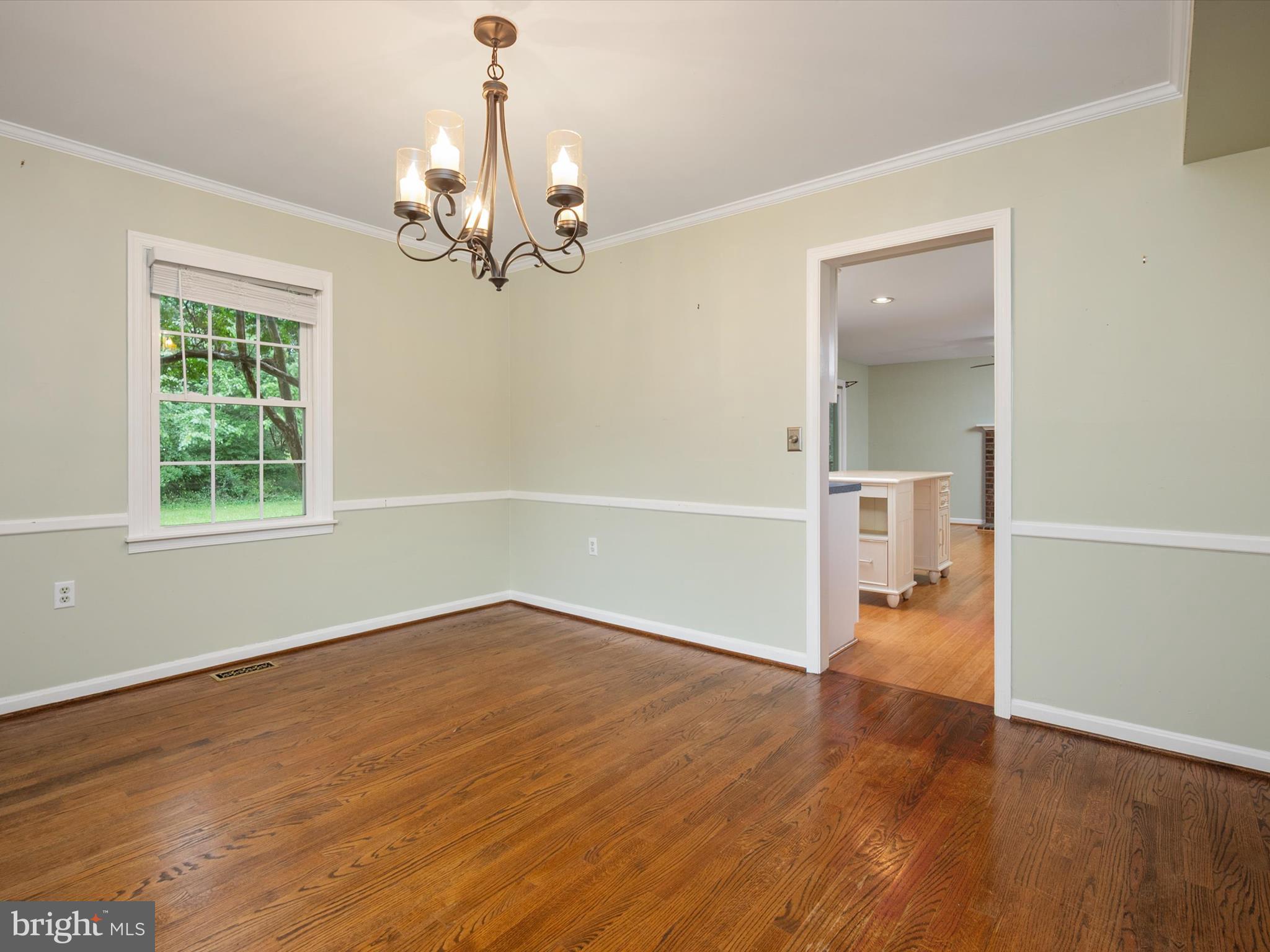 317 COLUMBIA LANE