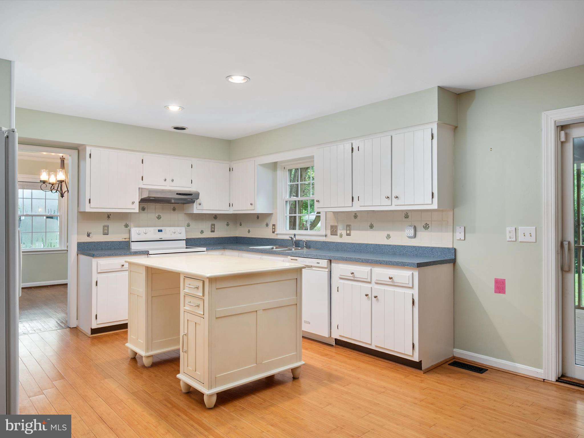 317 COLUMBIA LANE