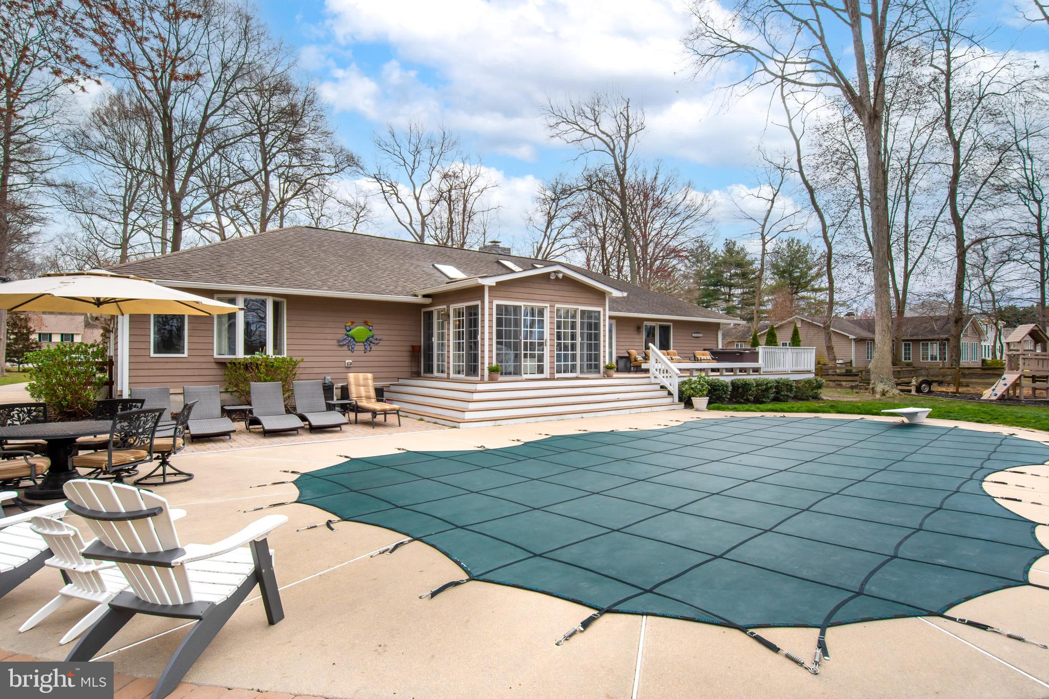 19 GREENWOOD SHOALS