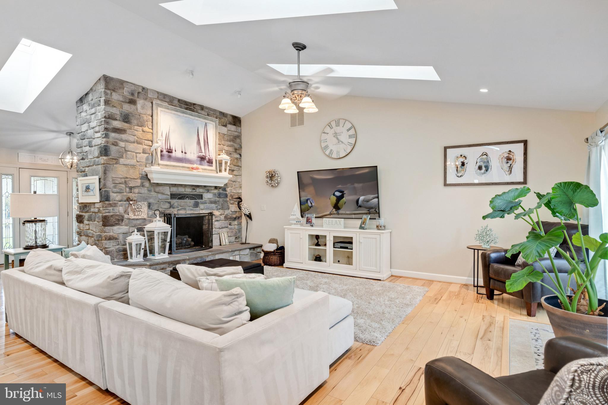 19 GREENWOOD SHOALS