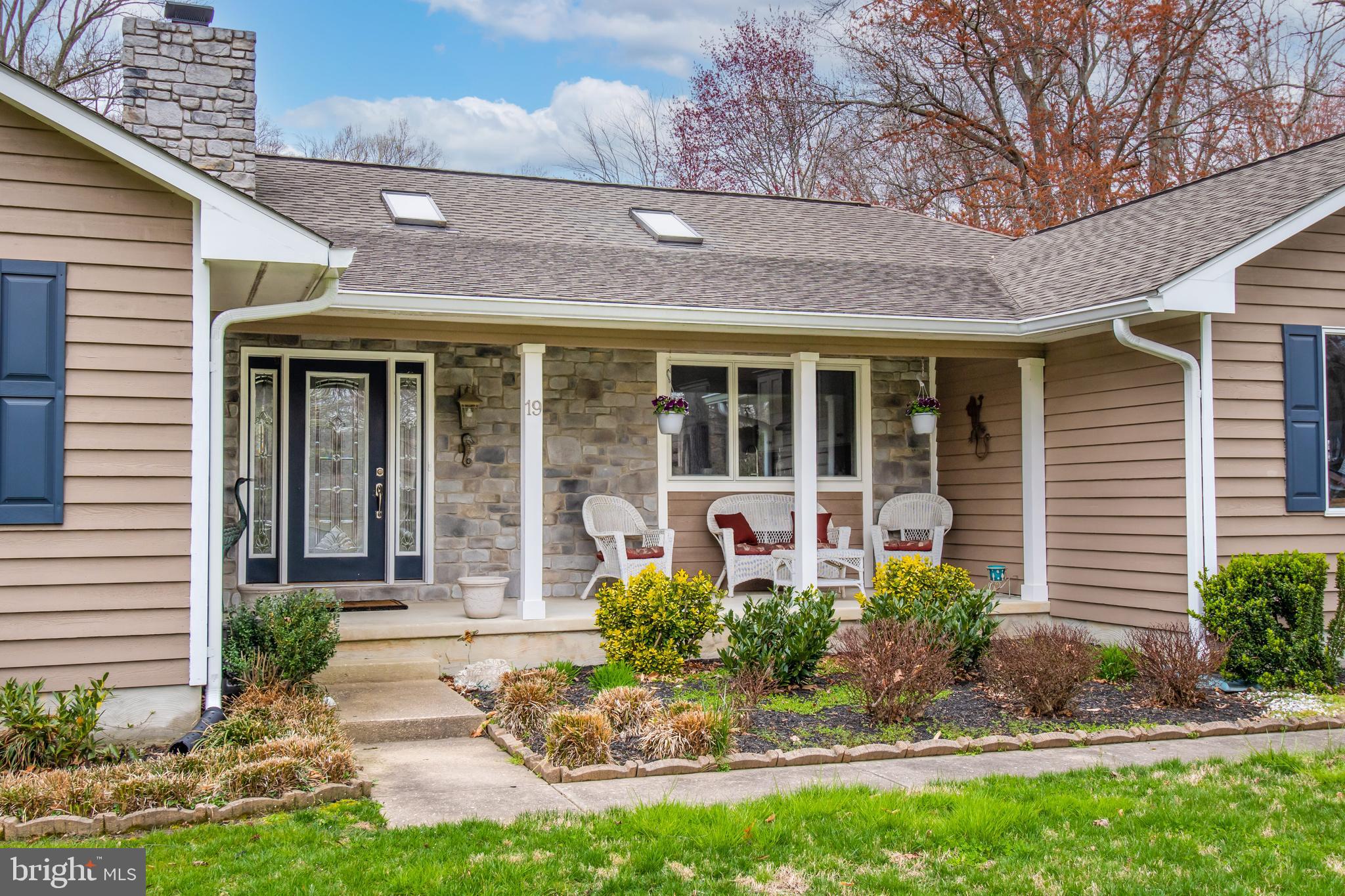 19 GREENWOOD SHOALS