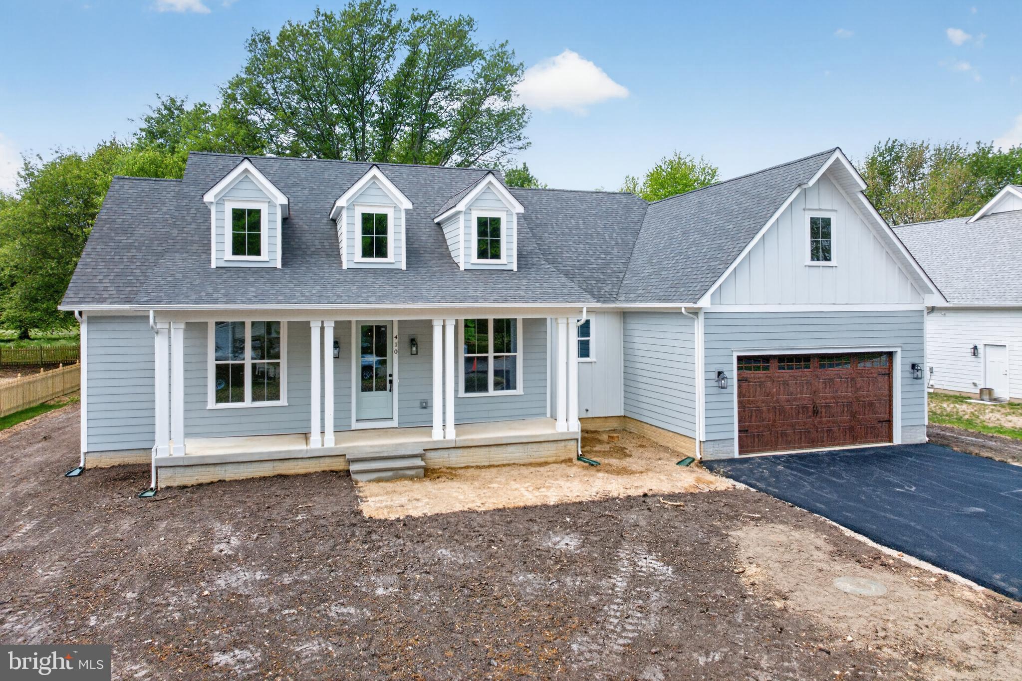 410 5 FARMS DRIVE