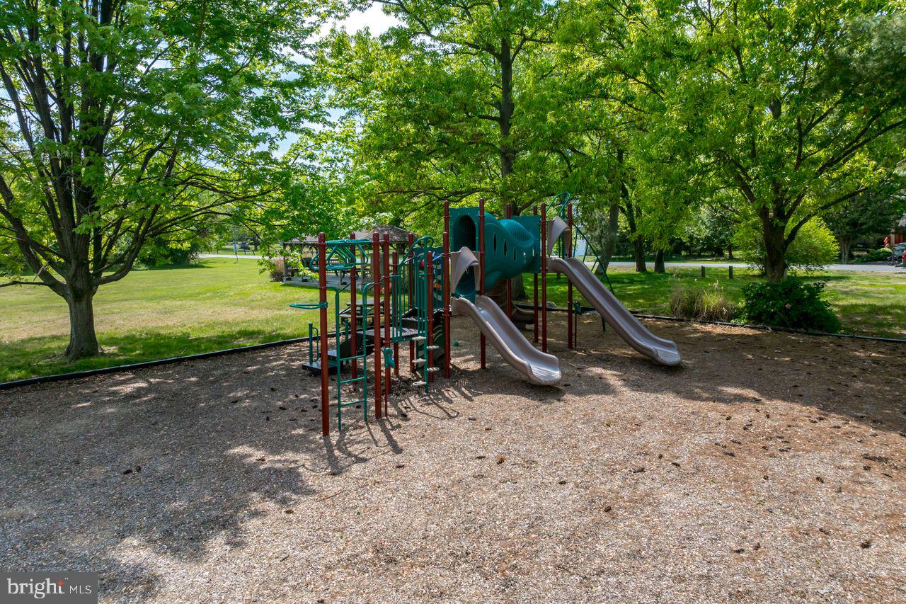 416 5 FARMS DRIVE
