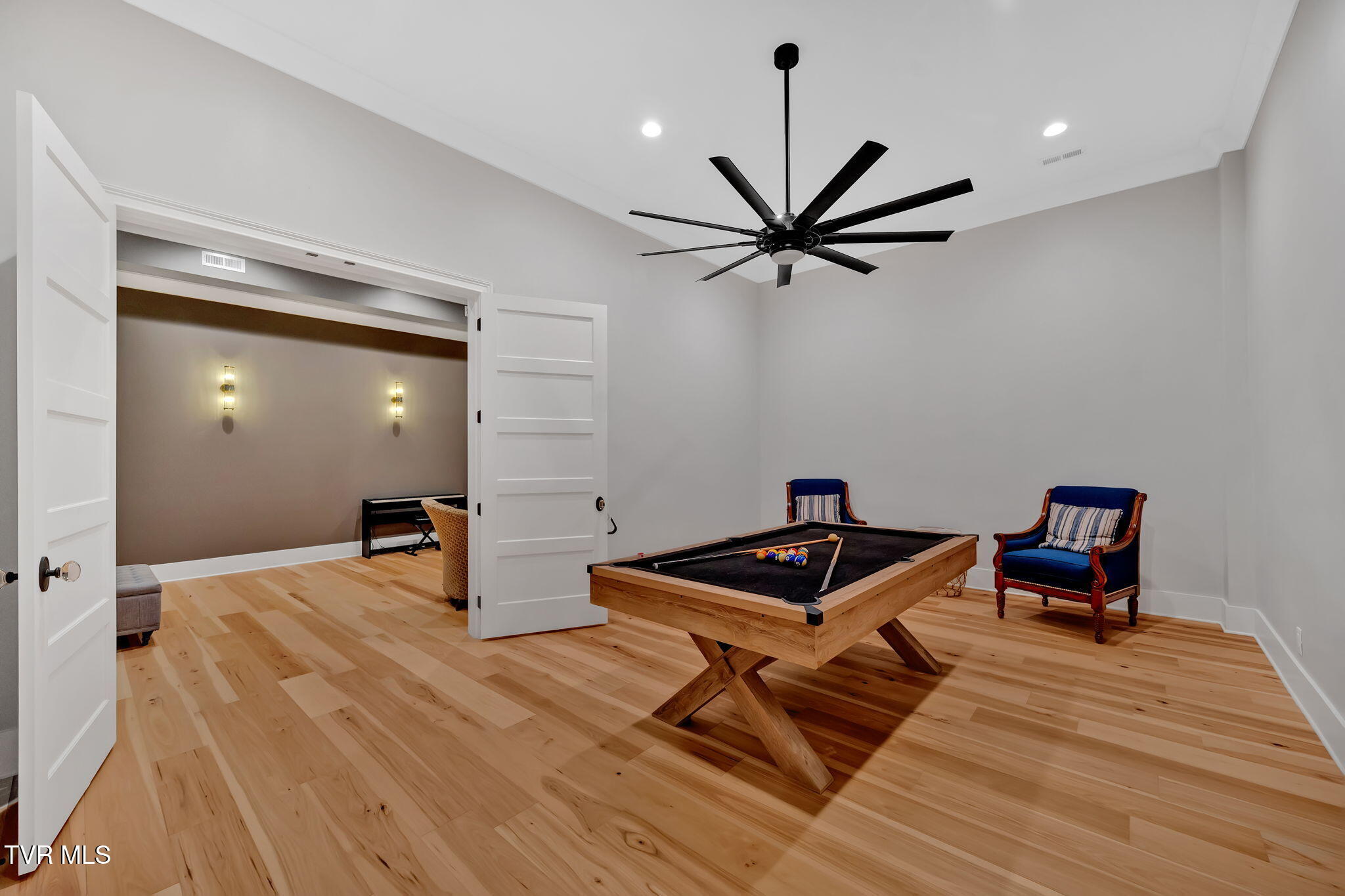 253 Forest Lane N