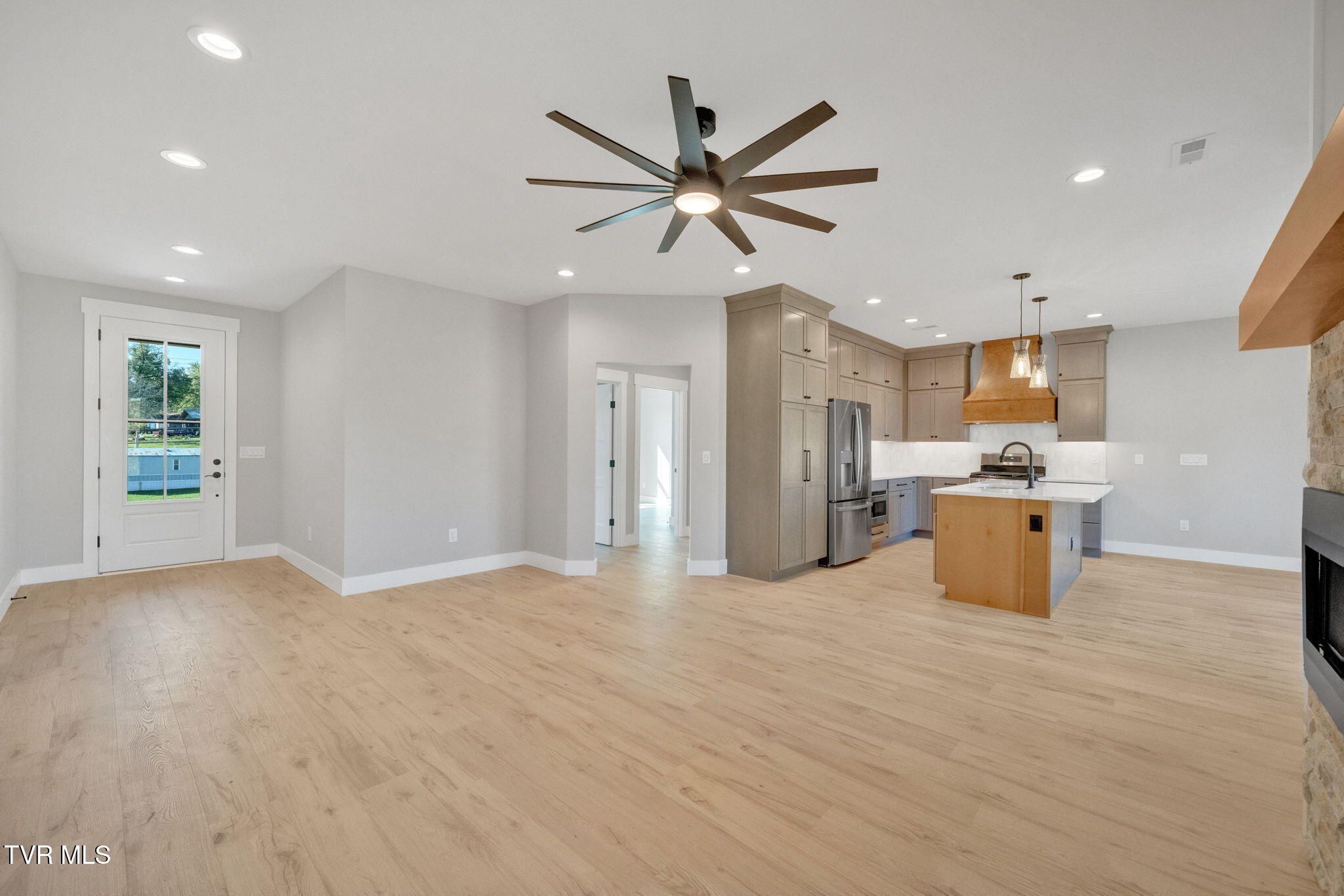 2365 South Hwy 81s, Jonesborough