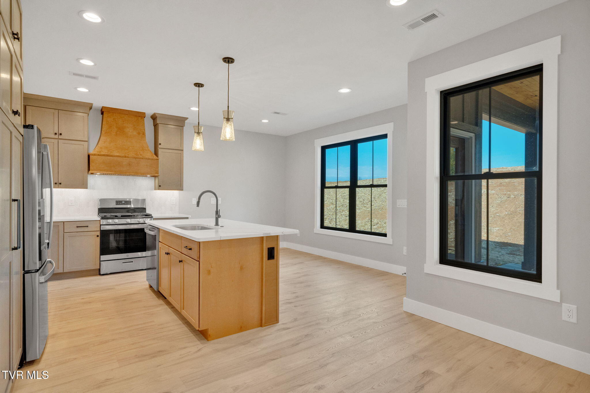 2365 South Hwy 81s, Jonesborough