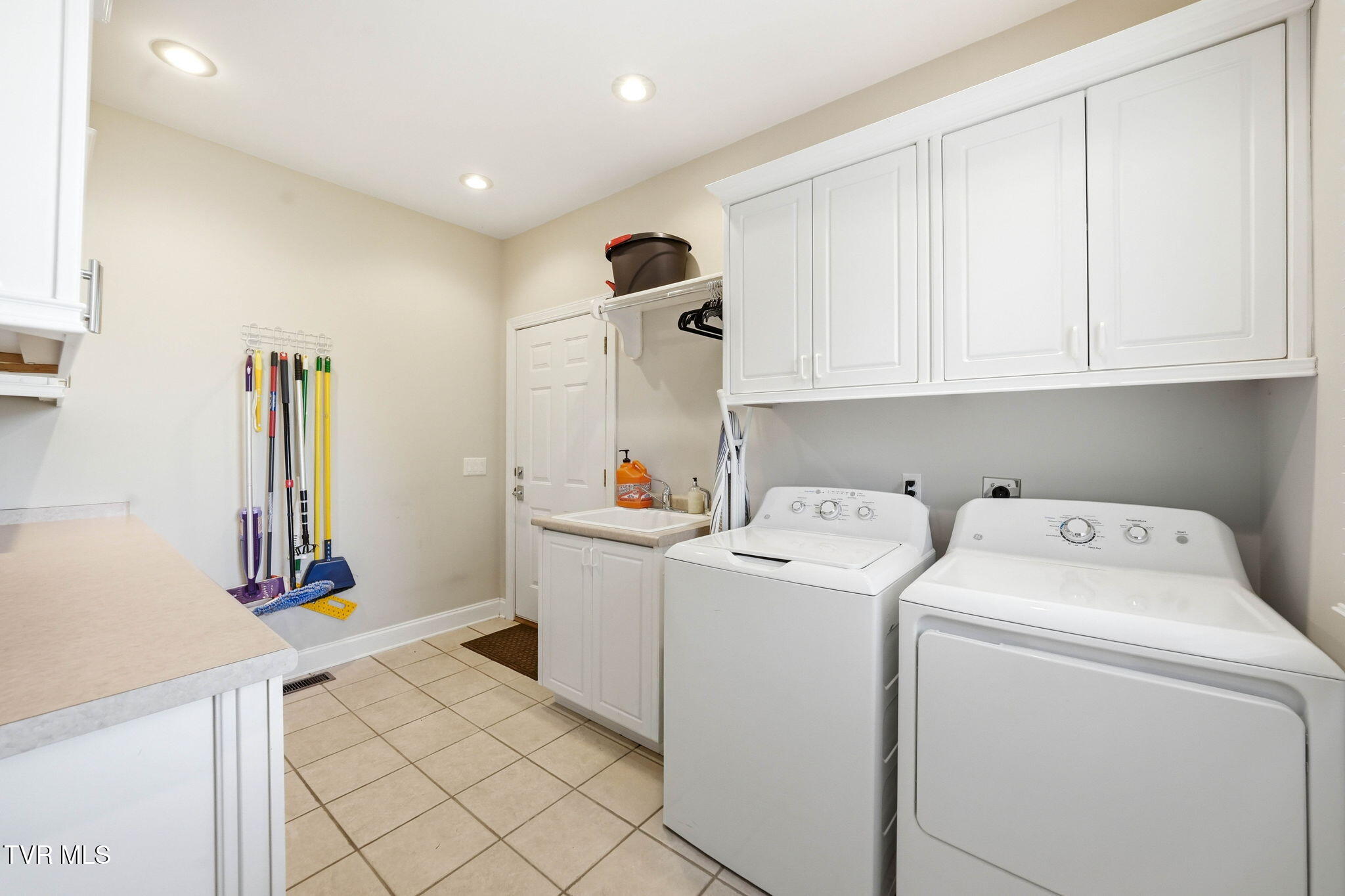 122 Chestnut Ridge Drive