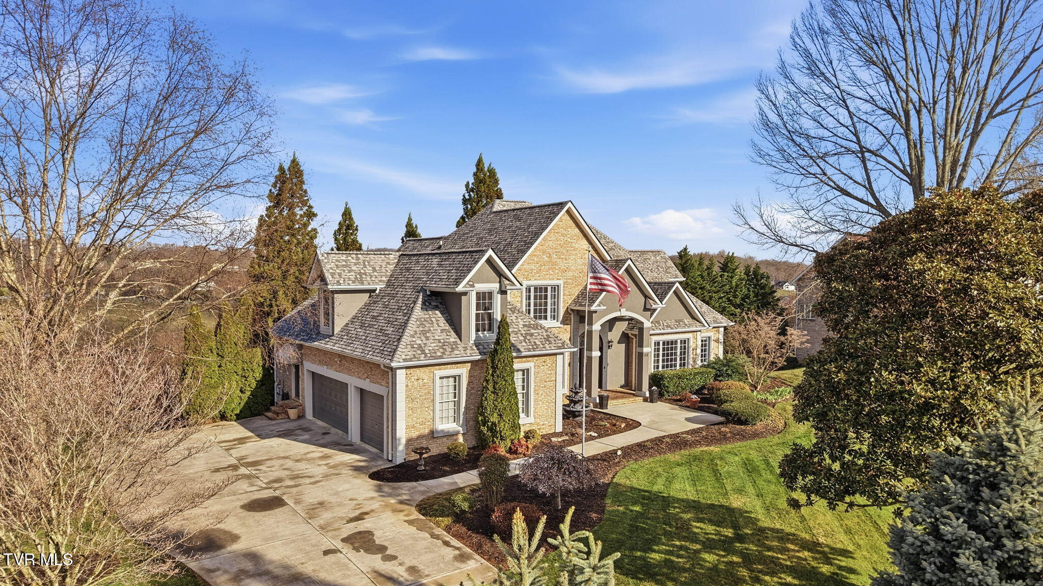 122 Chestnut Ridge Drive