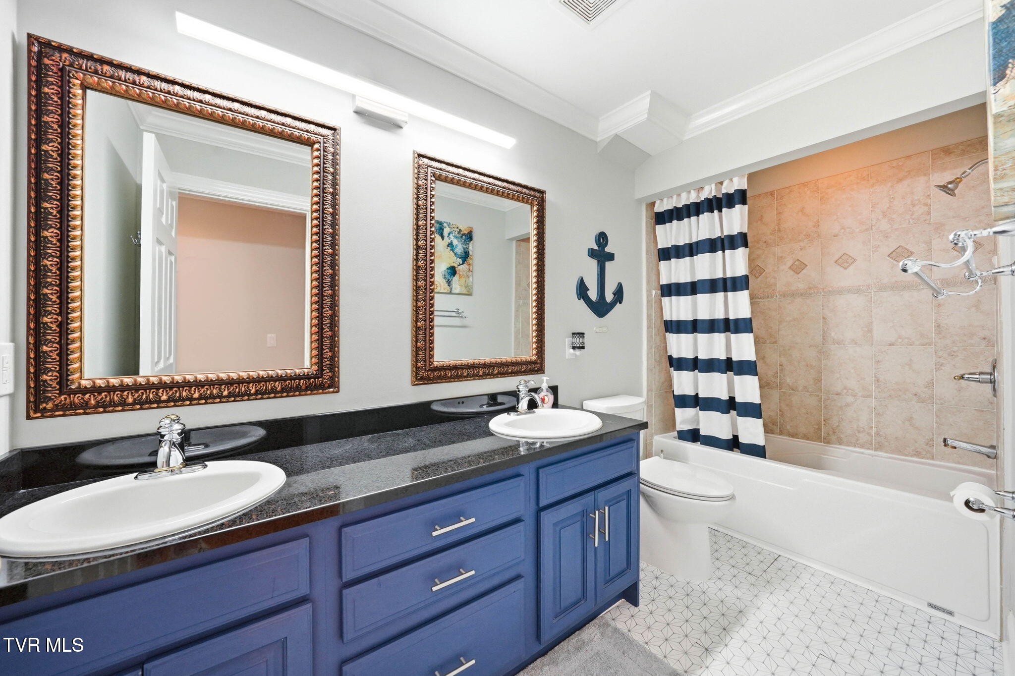 122 Chestnut Ridge Drive