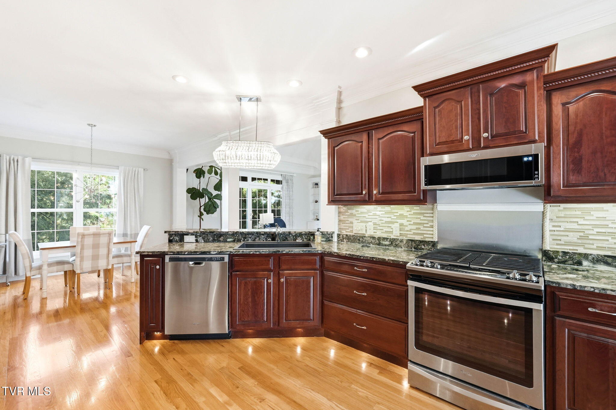 122 Chestnut Ridge Drive