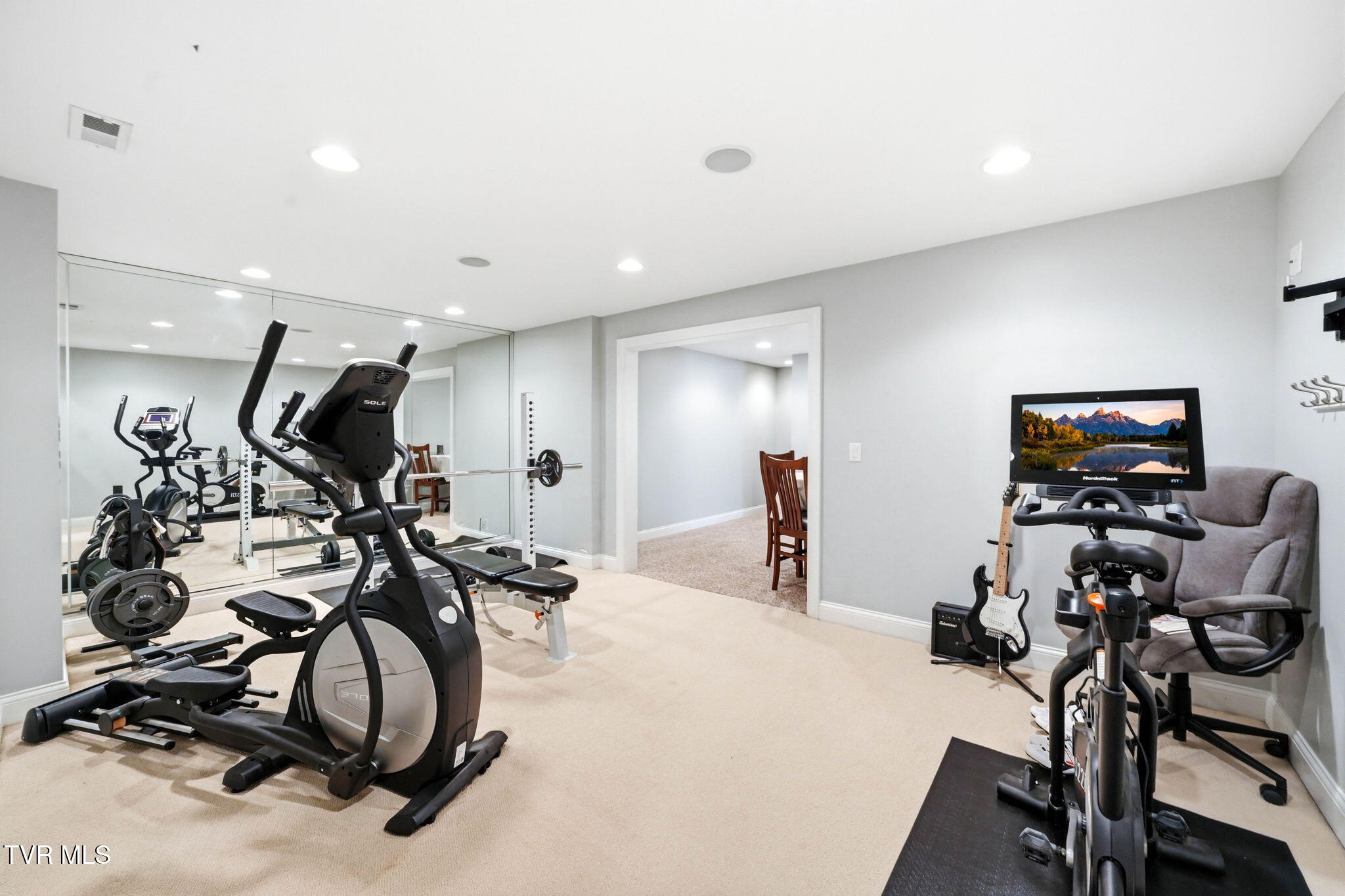 122 Chestnut Ridge Drive