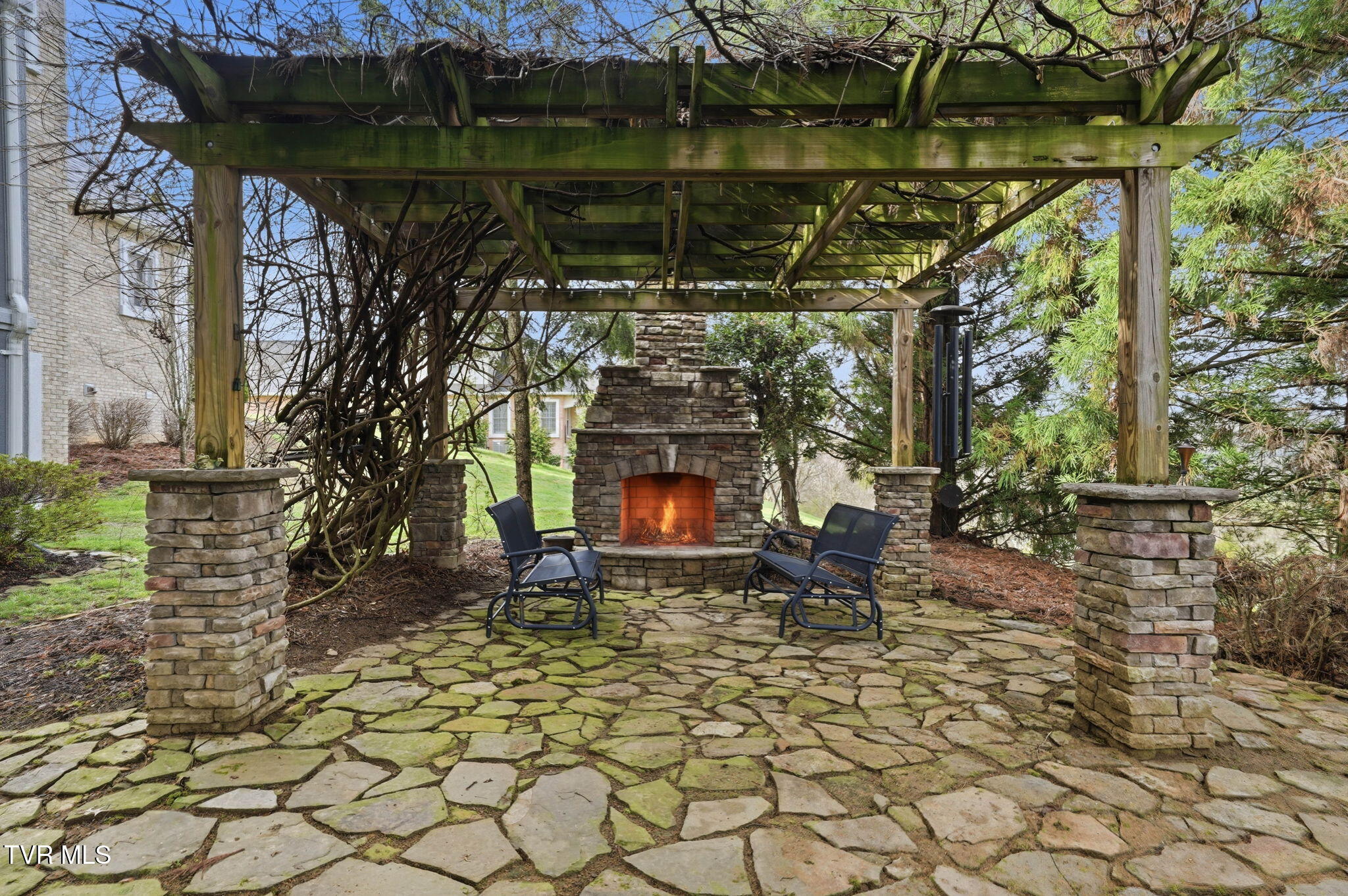 122 Chestnut Ridge Drive