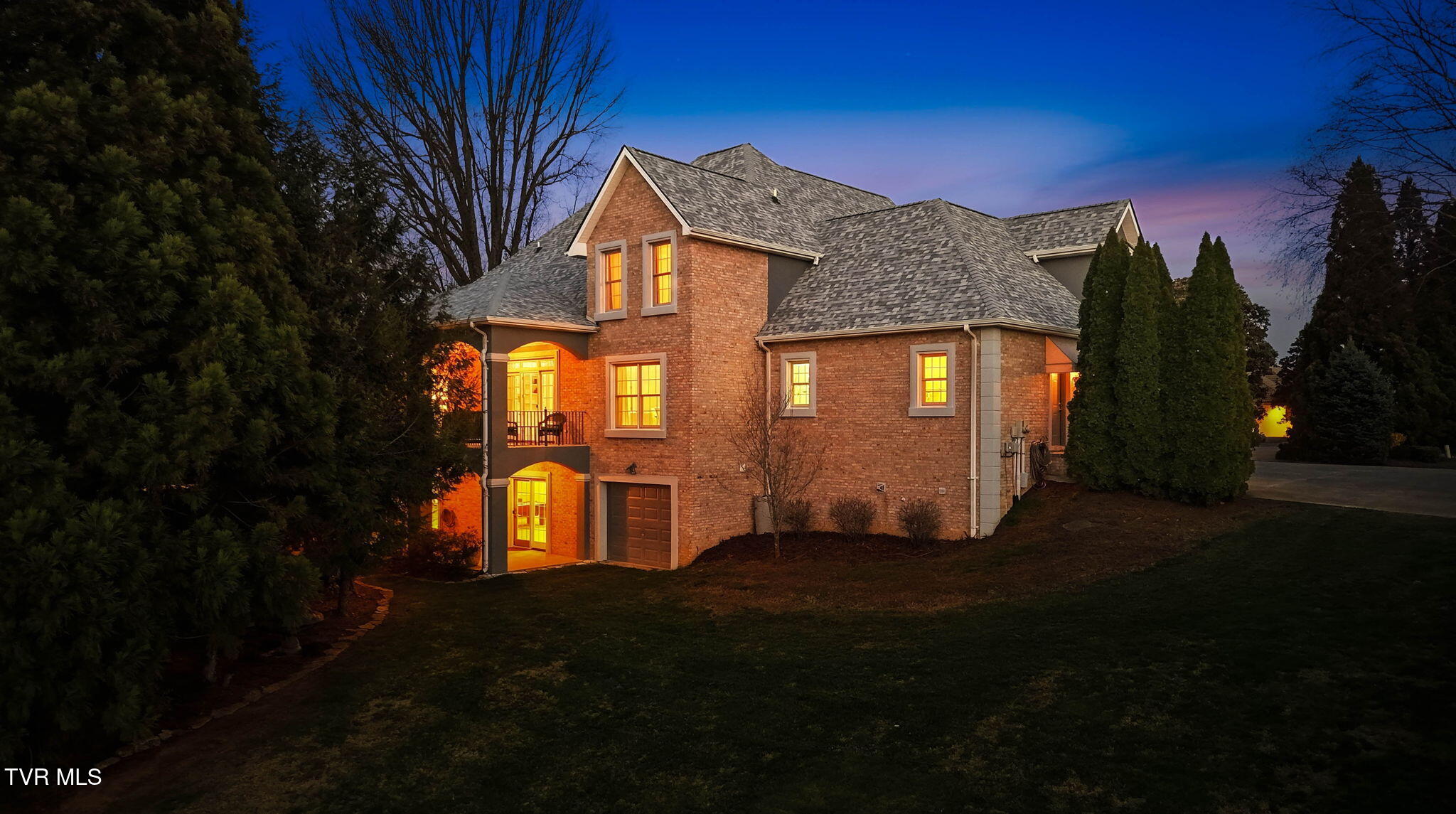 122 Chestnut Ridge Drive