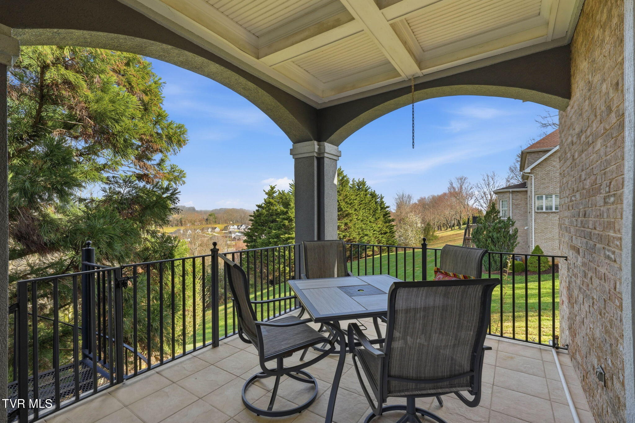 122 Chestnut Ridge Drive