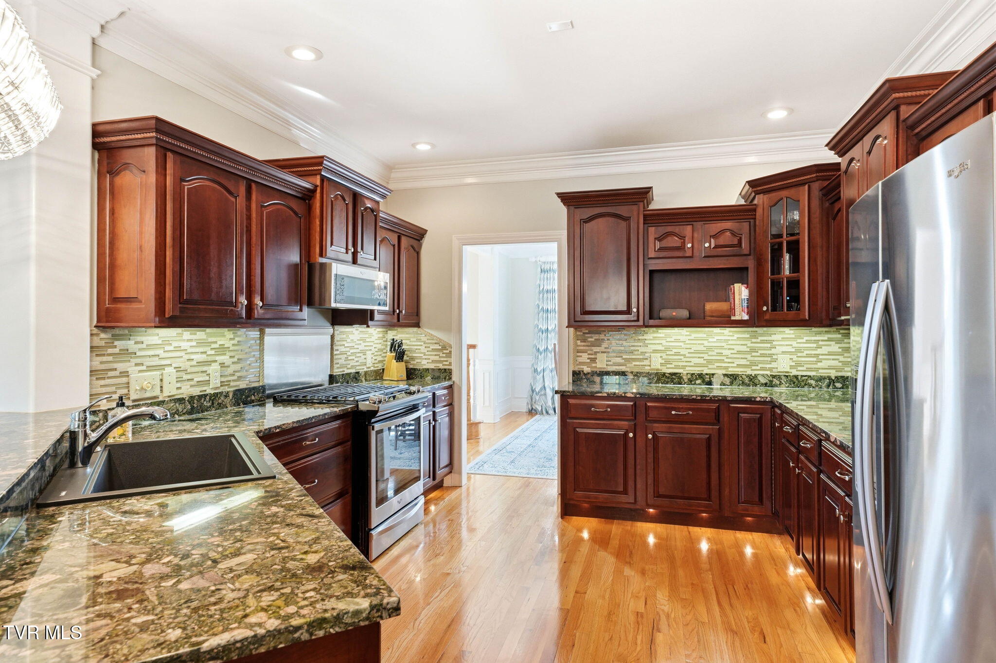 122 Chestnut Ridge Drive