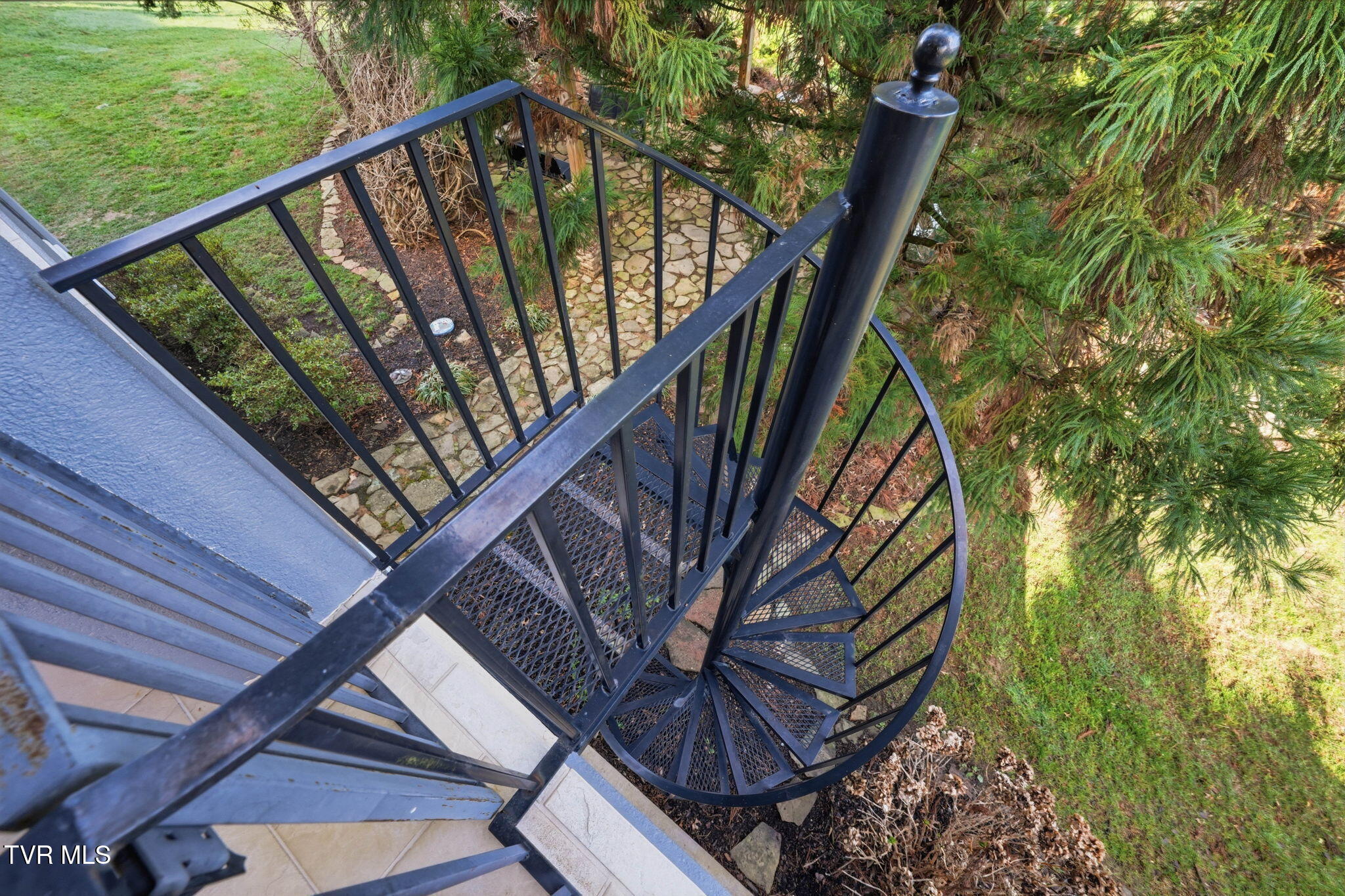 122 Chestnut Ridge Drive