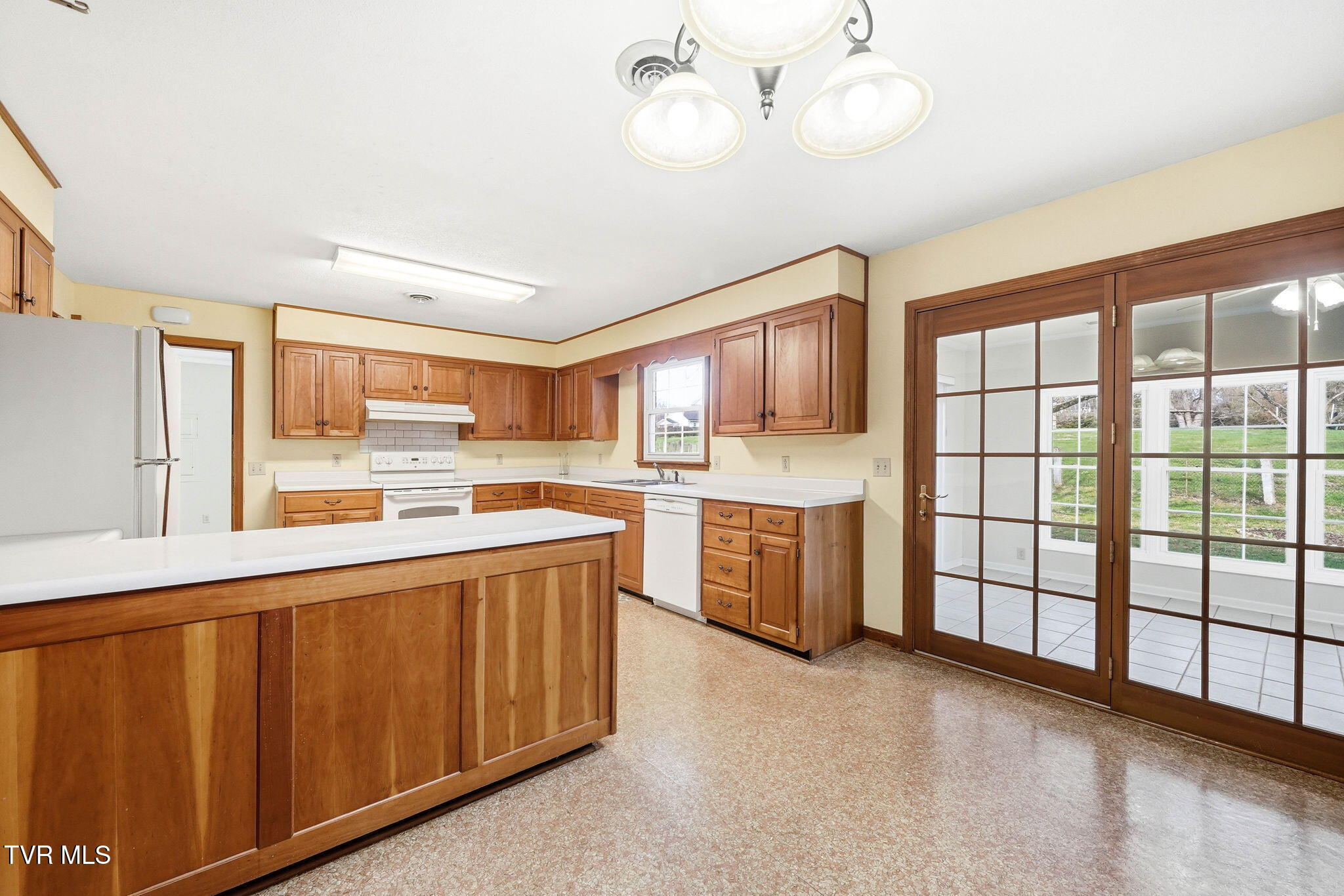 805 Hiwassee Heights Drive