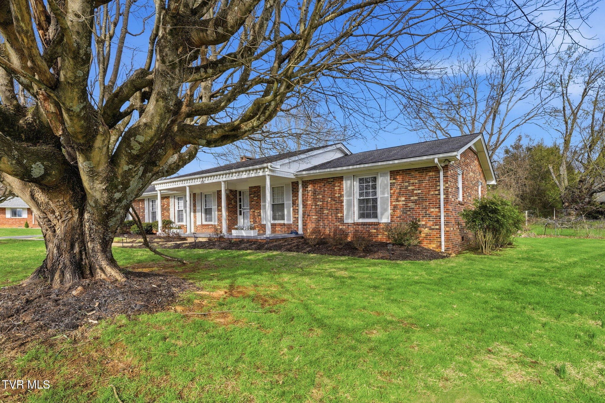 805 Hiwassee Heights Drive