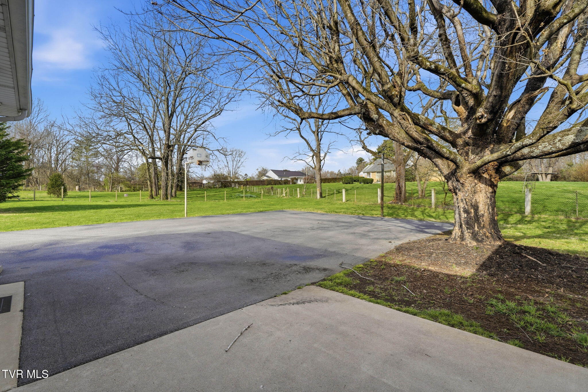 805 Hiwassee Heights Drive