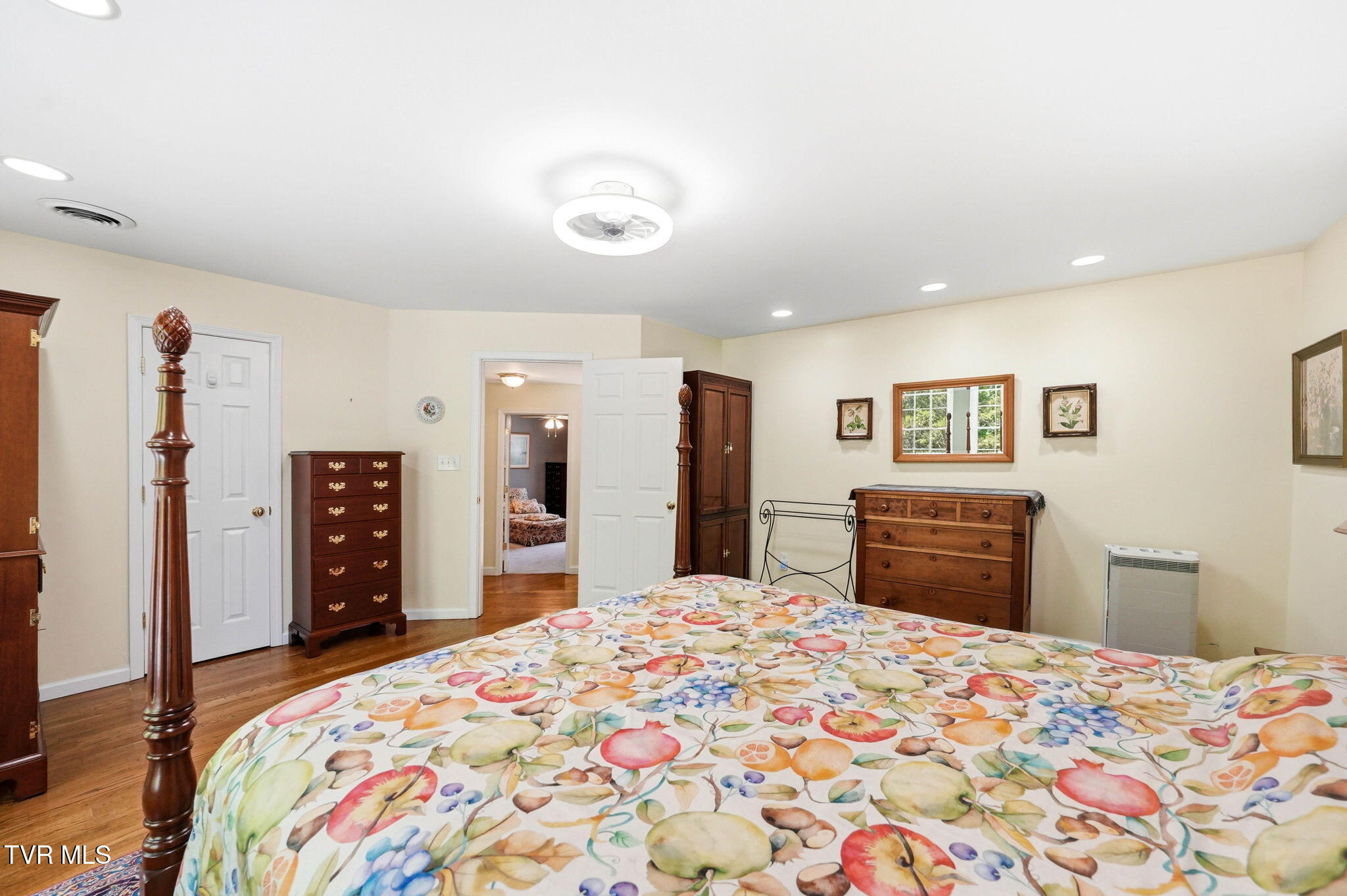 415 Ridge Point Court