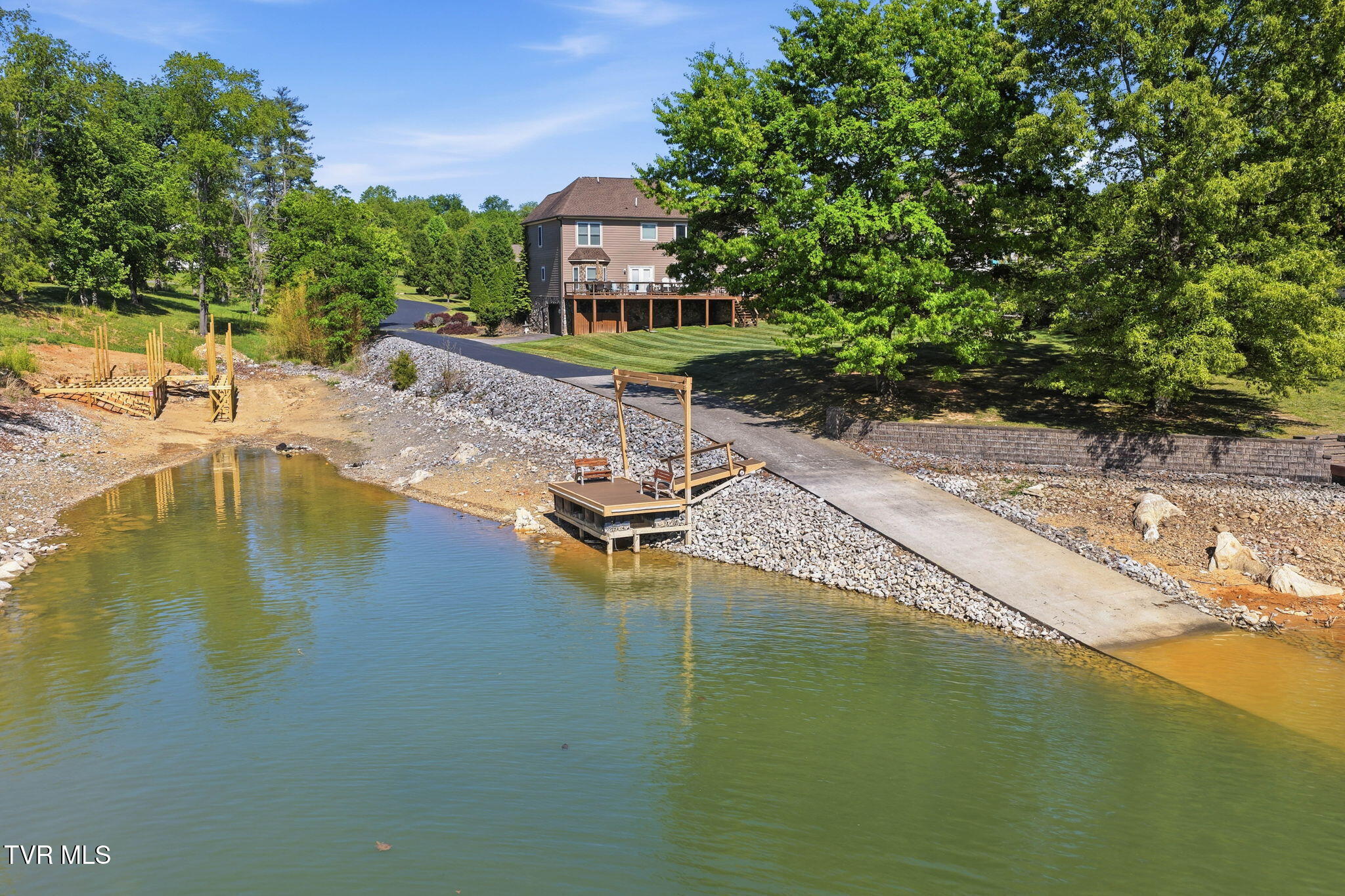415 Ridge Point Court