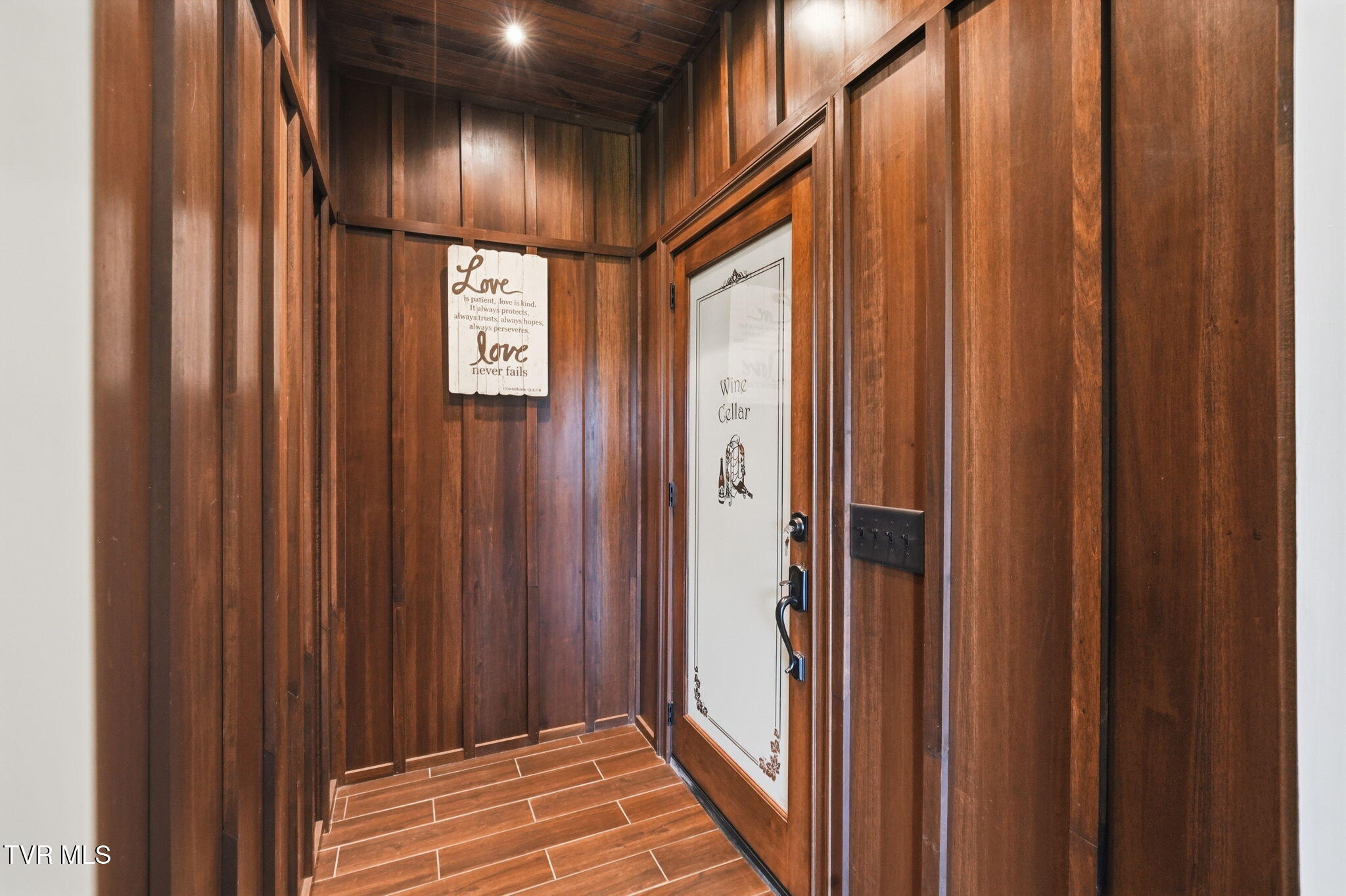 165 Laurel Ridge Drive